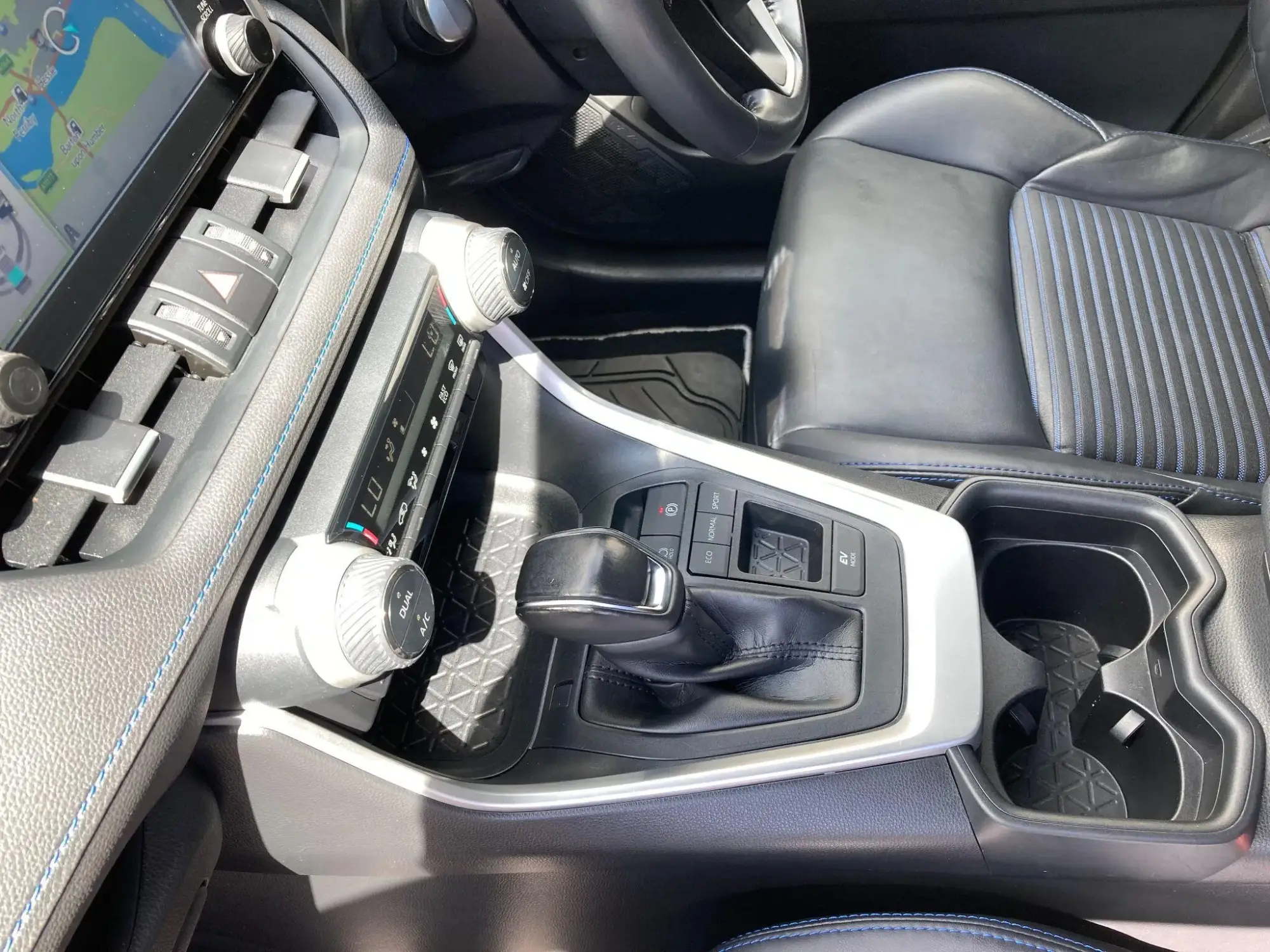 Toyota RAV4 Image 35