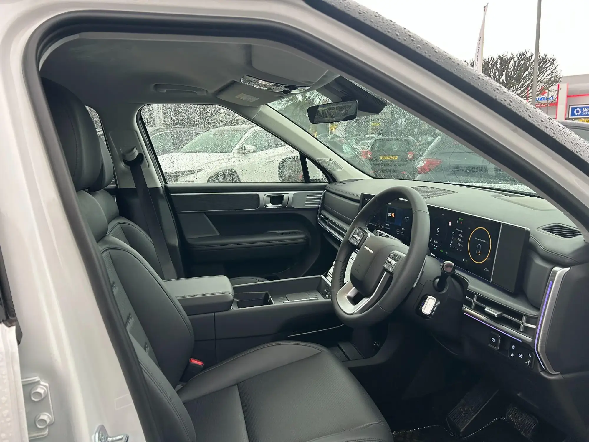 Hyundai SANTA FE Image 10