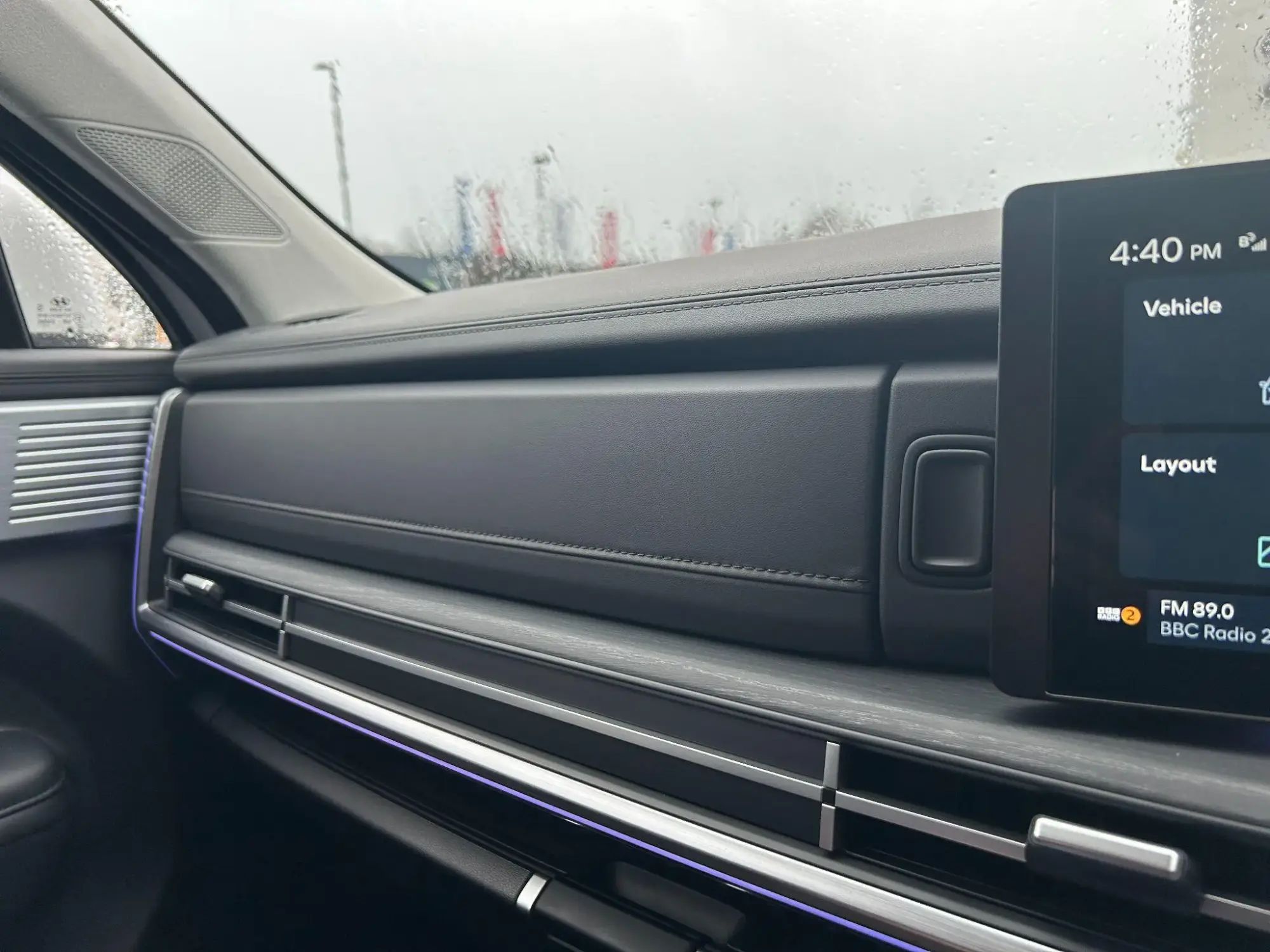 Hyundai SANTA FE Image 27