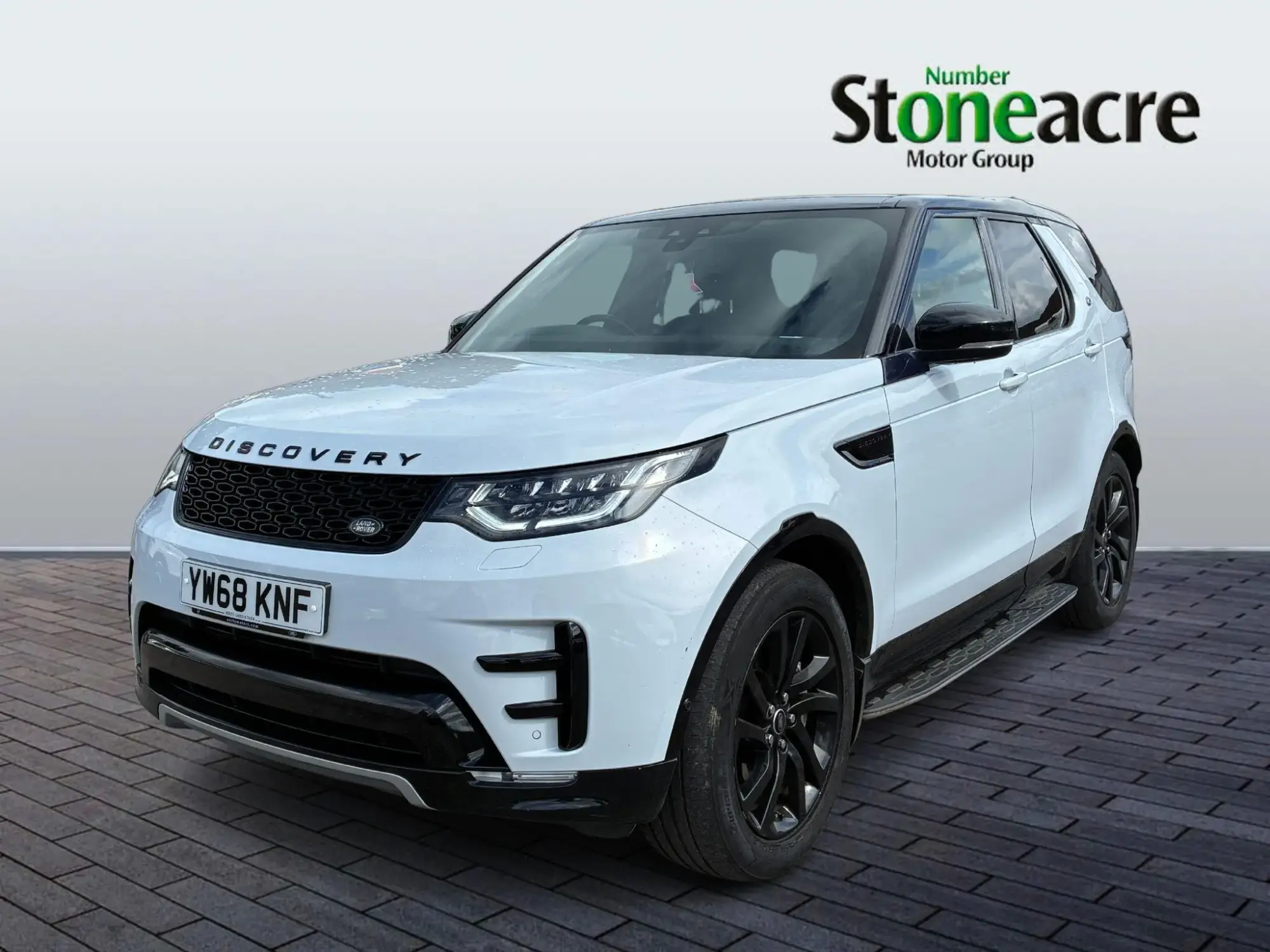 Land Rover Discovery 3.0 SD V6 HSE SUV 5dr Diesel Auto 4WD Euro 6 (s/s) (306 ps) YW68KNF Image 3