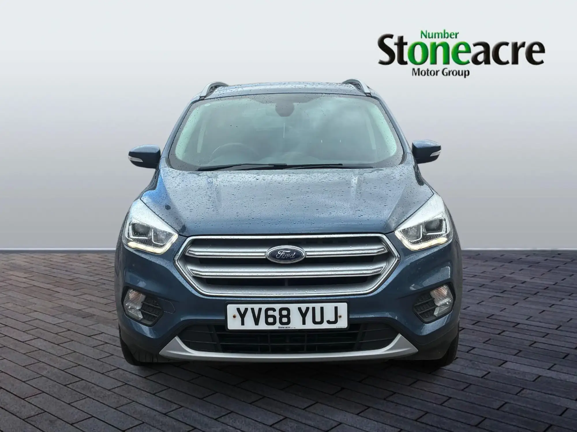 Ford Kuga 2.0 TDCi Titanium Edition 5dr 2WD YV68YUJ Image 2