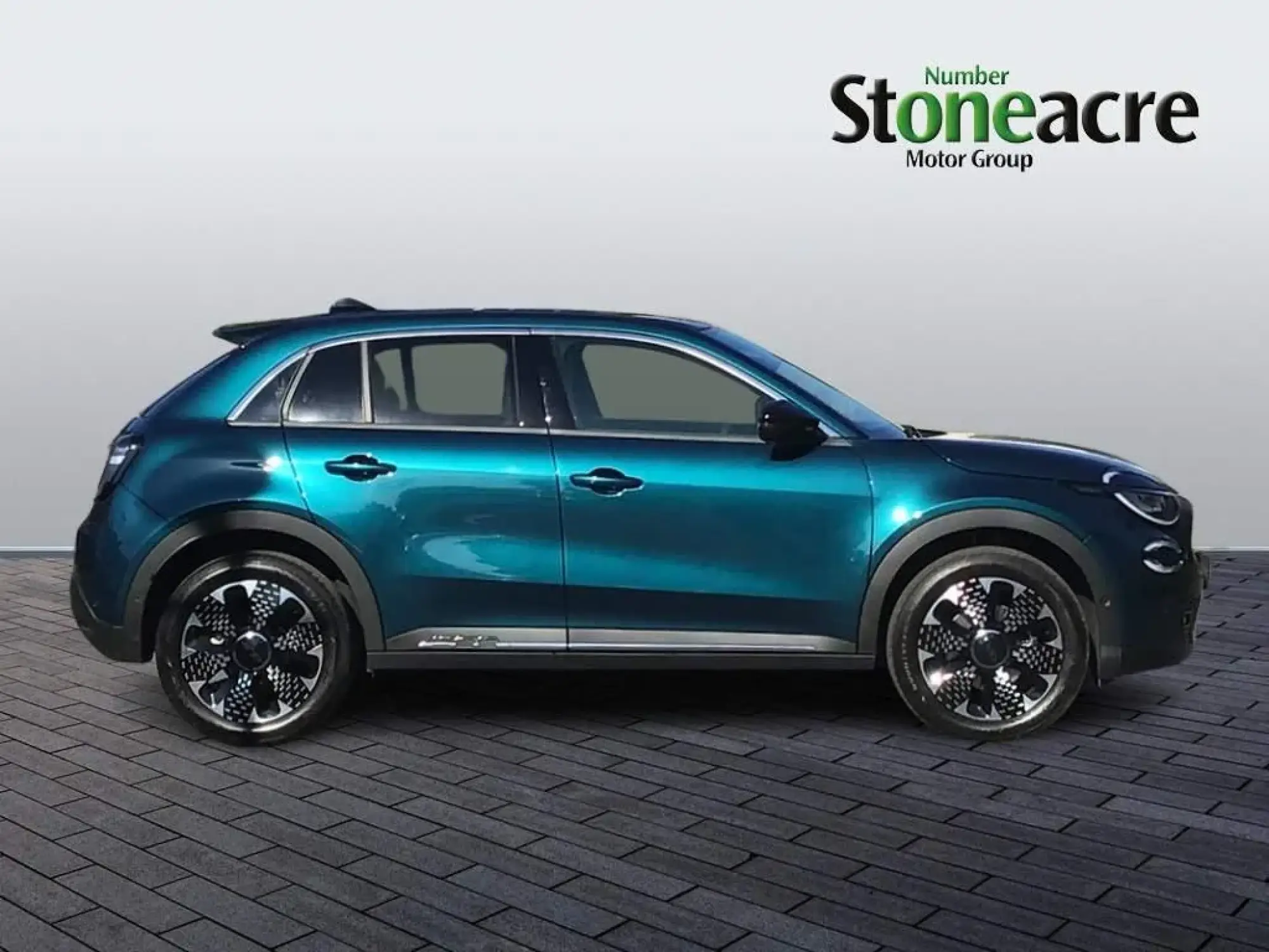 Fiat 600 1.2 MHEV La Prima e-DCT Euro 6 (s/s) 5dr YK24RGD Image 2