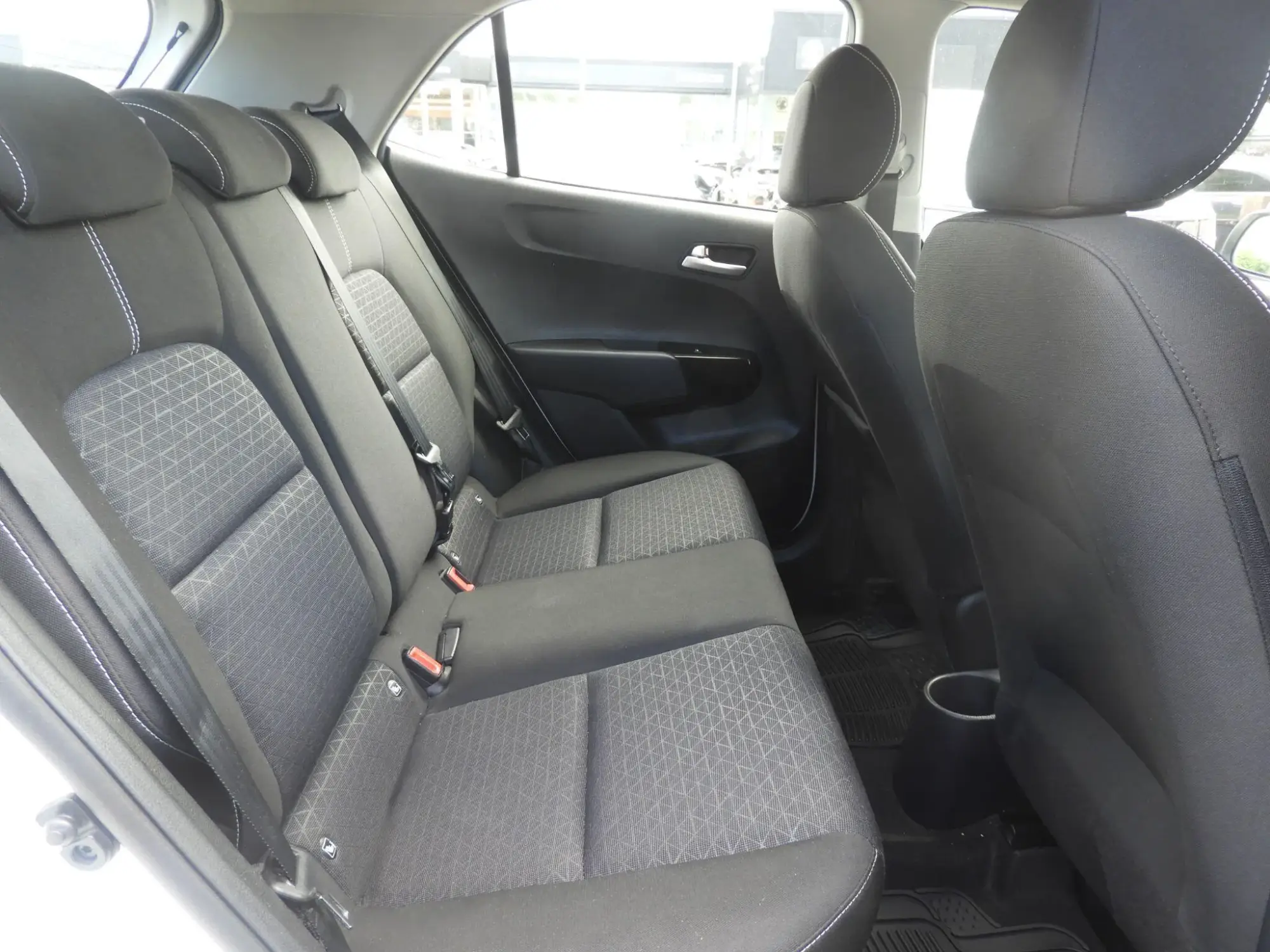Kia Picanto Image 17 Kia Picanto Image 17