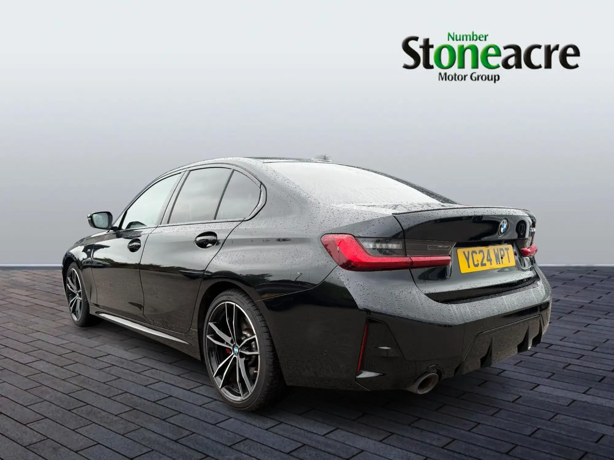 BMW 3 Series Image 4 BMW 3 Series Image 4