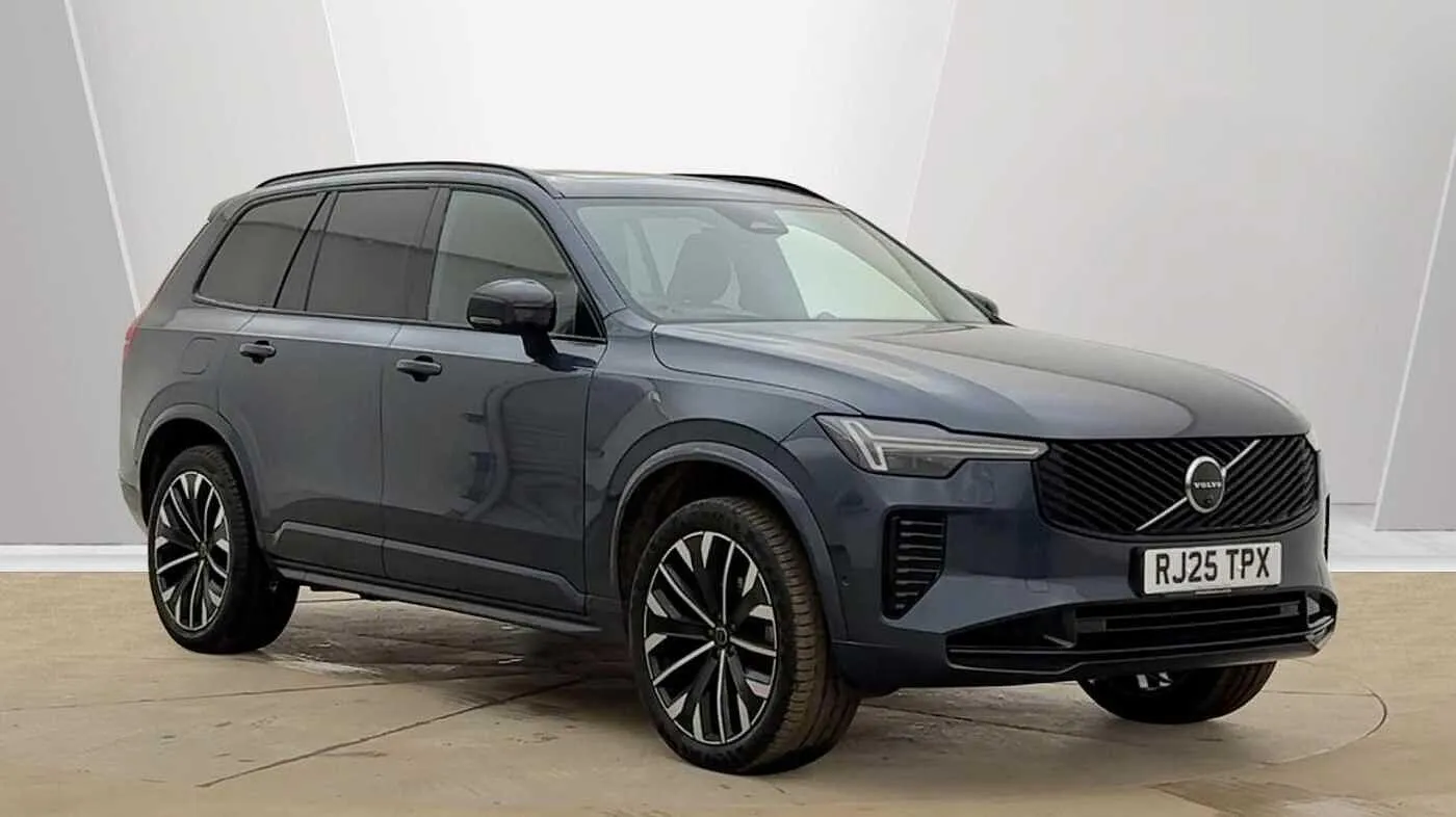 Volvo XC90 listing photo