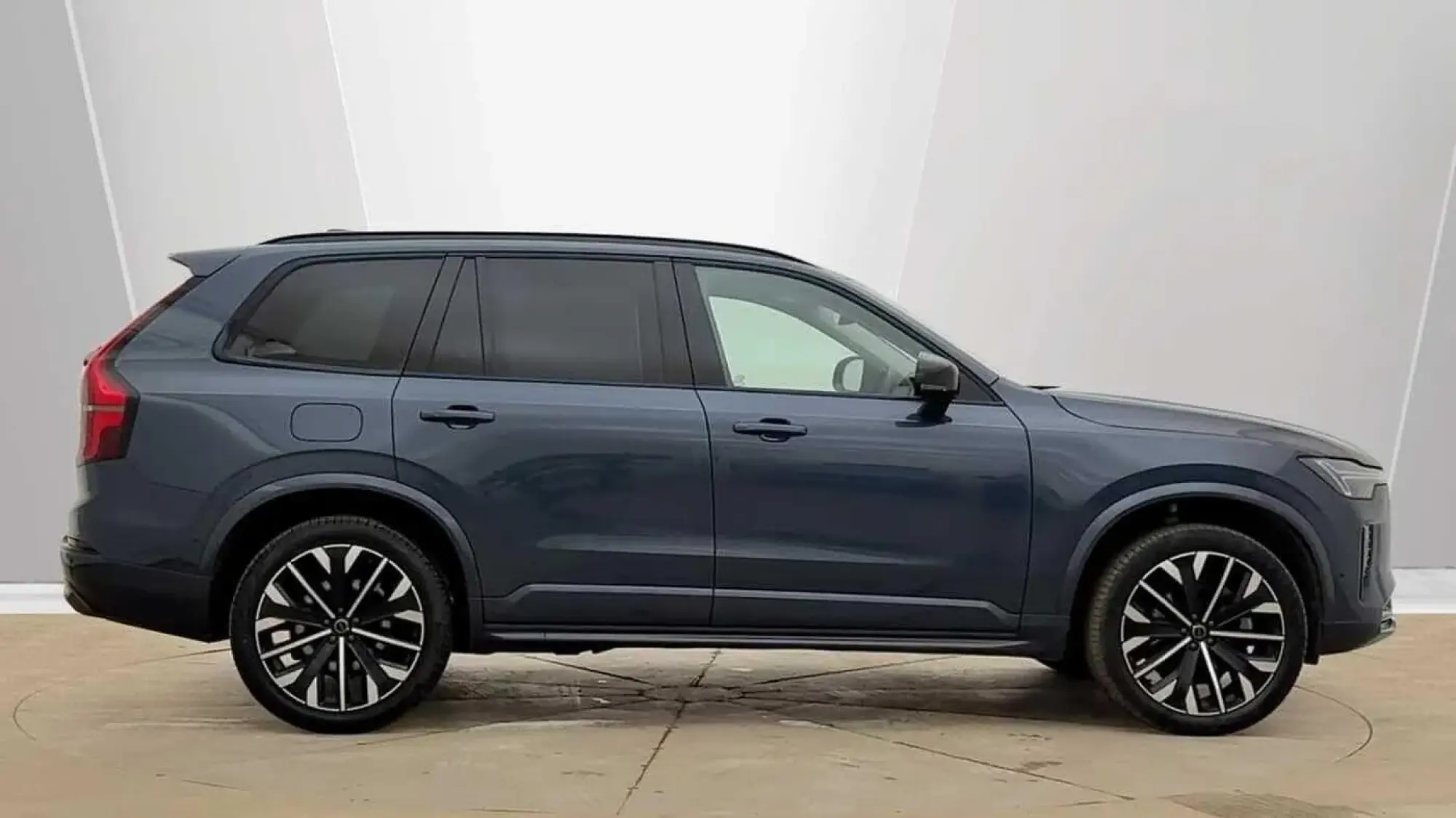 Volvo XC90 Image 2 Volvo XC90 Image 2