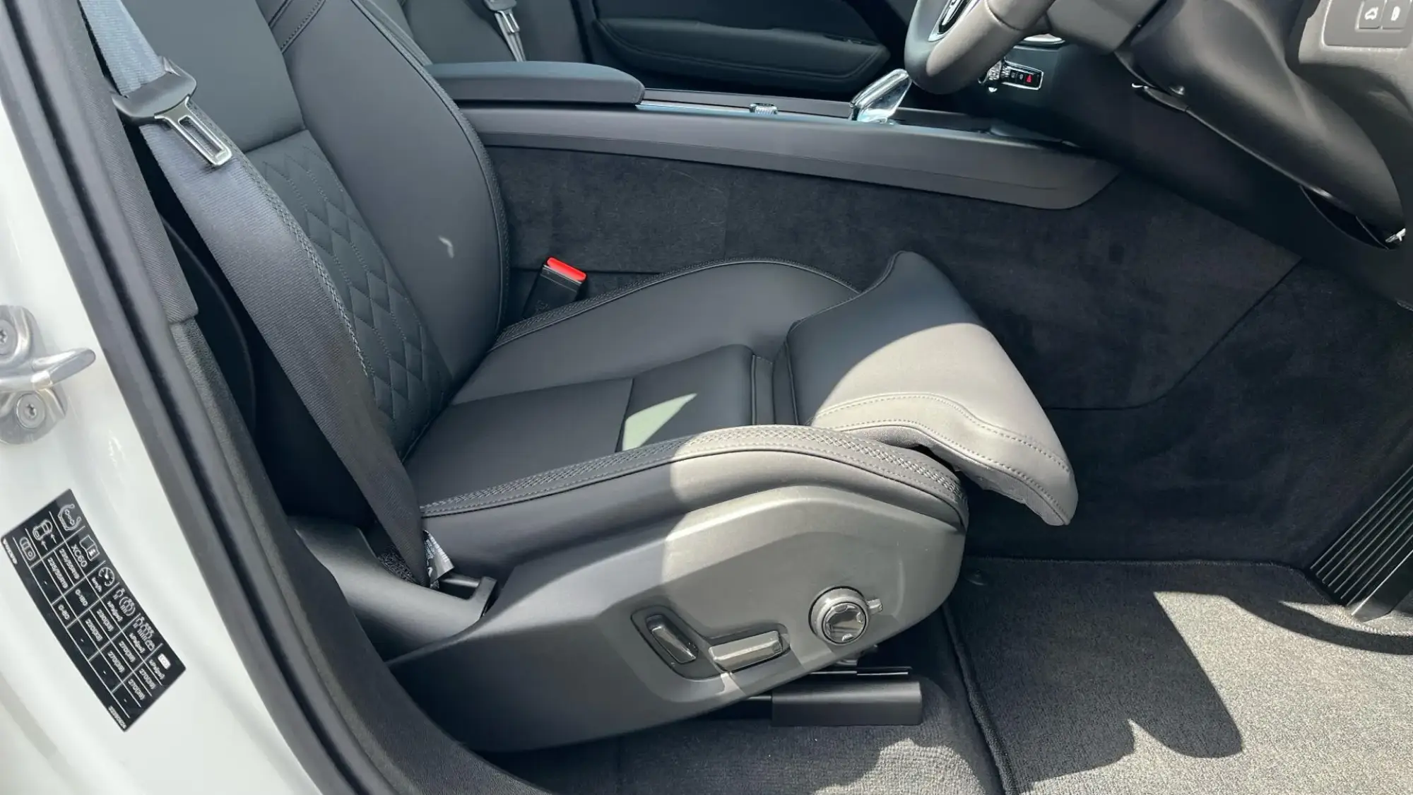 Volvo XC60 Image 30 Volvo XC60 Image 30