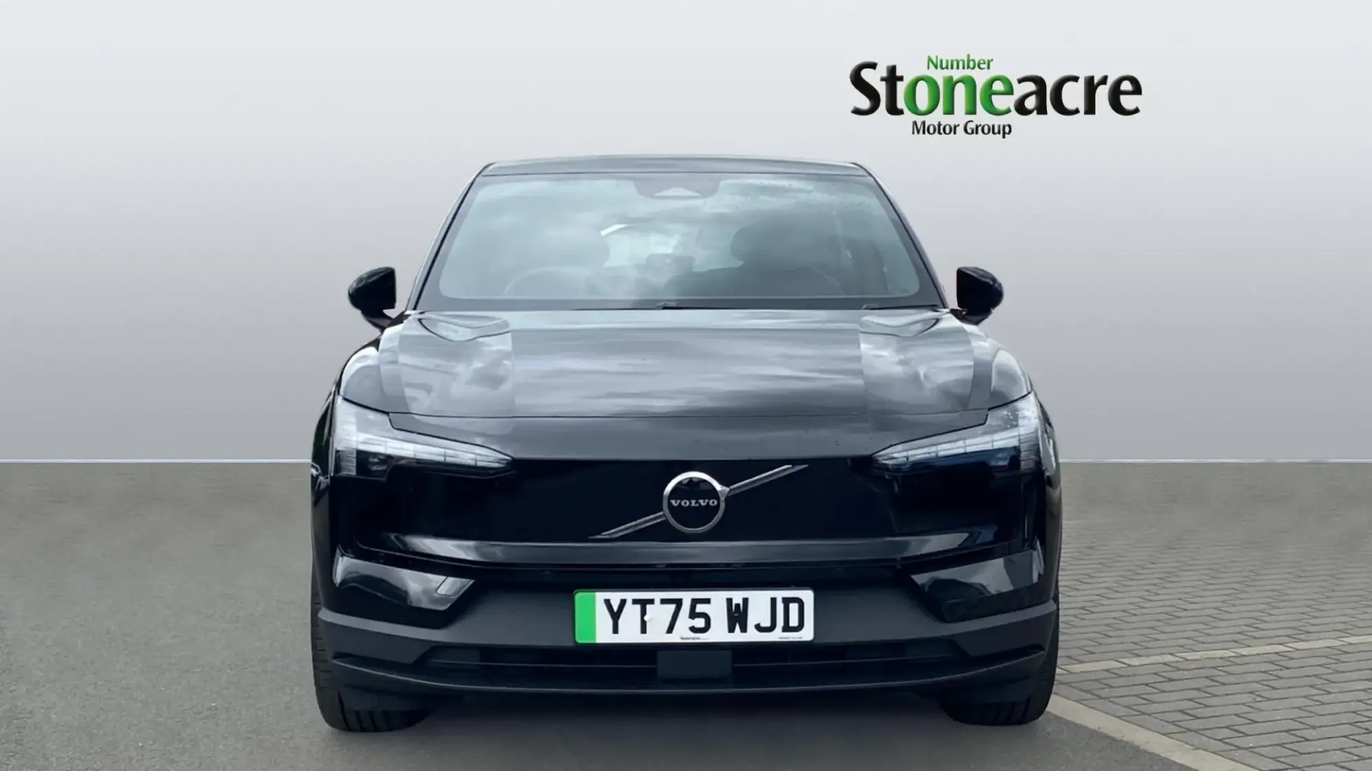 Volvo EX30 Image 2