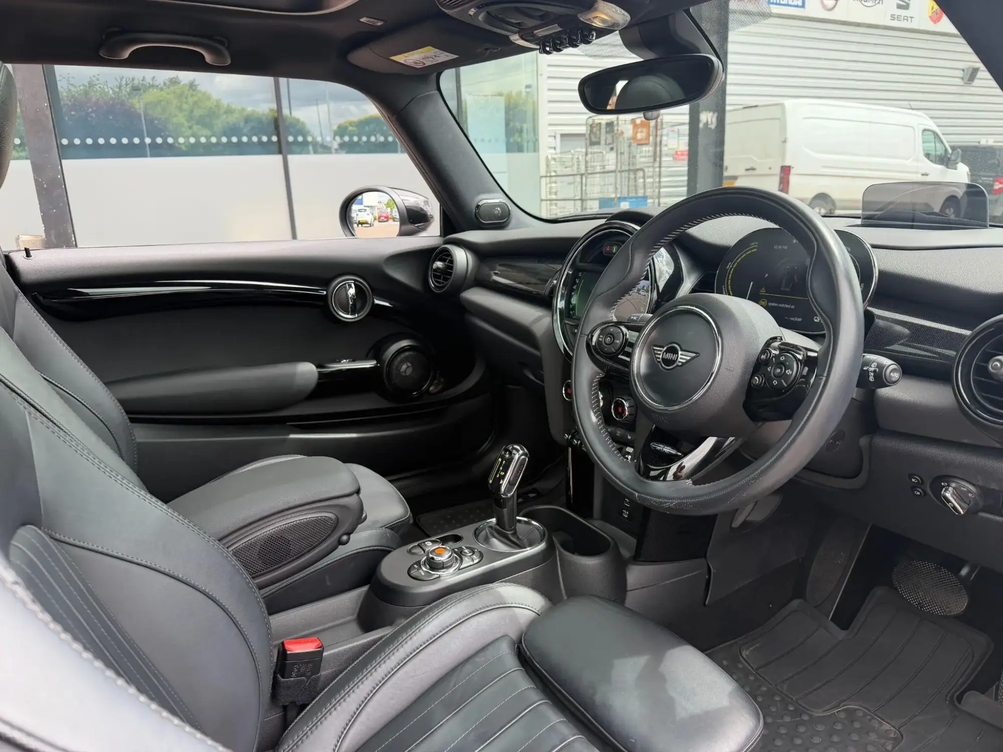 MINI Electric Hatch Image 11
