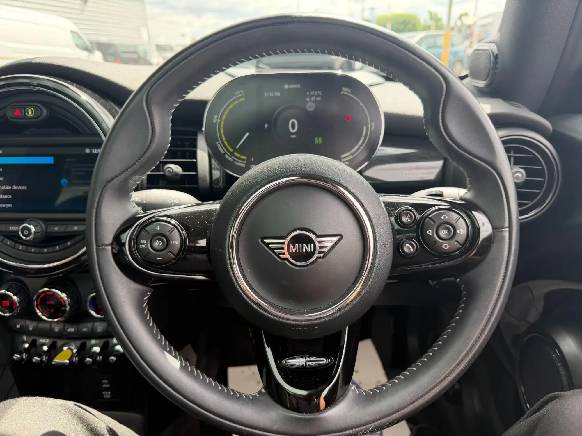 MINI Electric Hatch Image 15