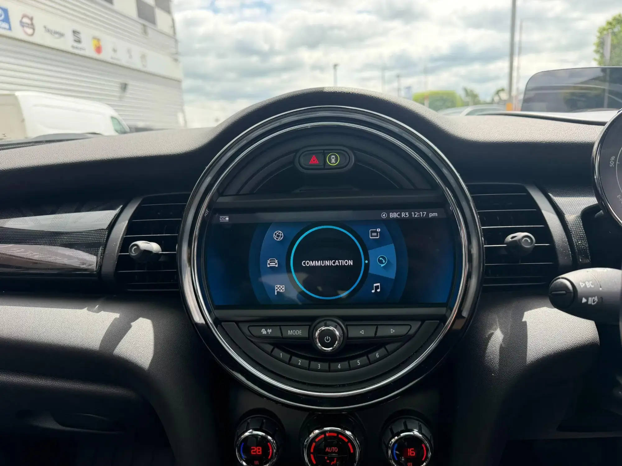 MINI Electric Hatch Image 17