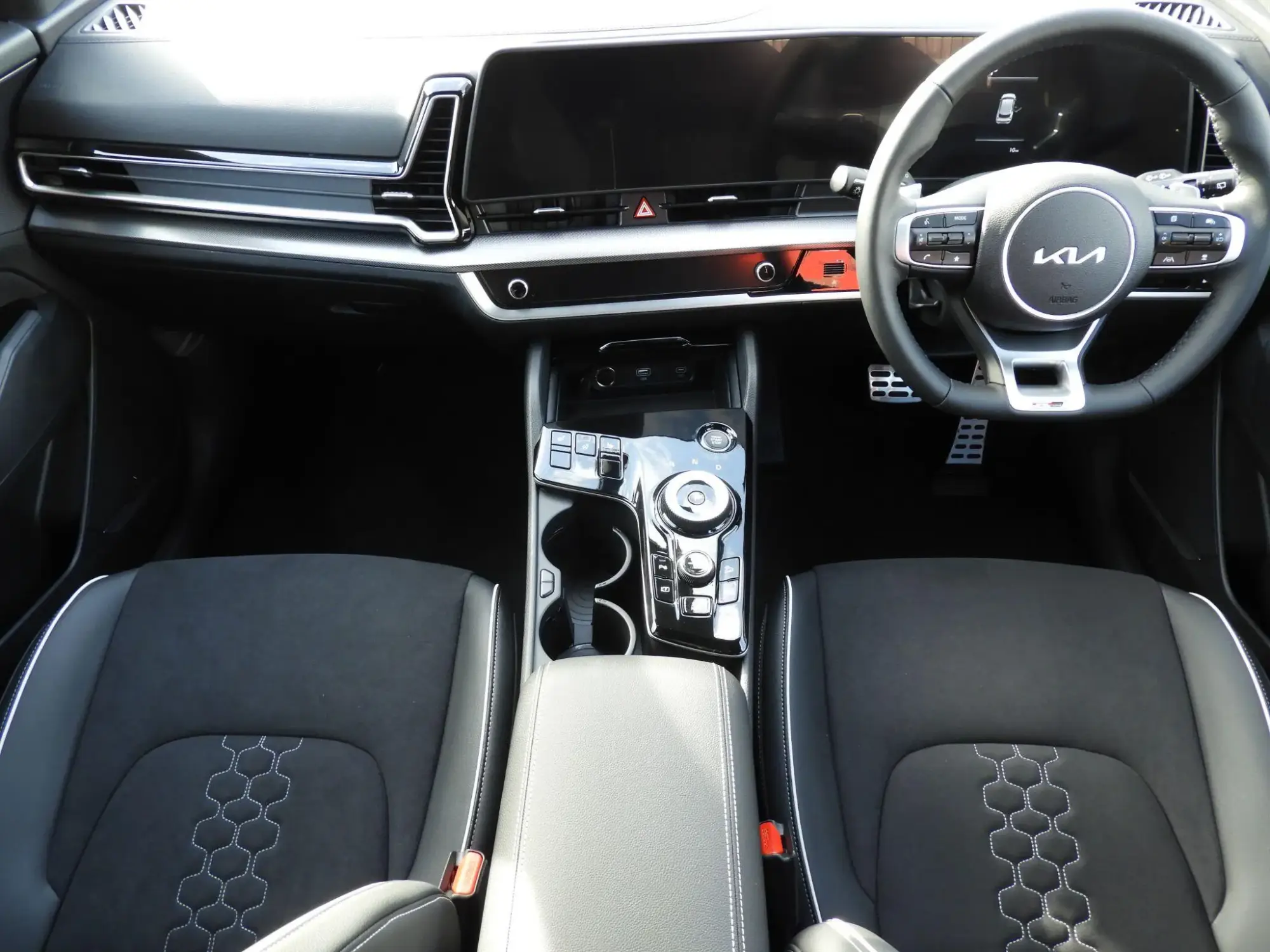 Kia Sportage Plug-In Hybrid Image 11