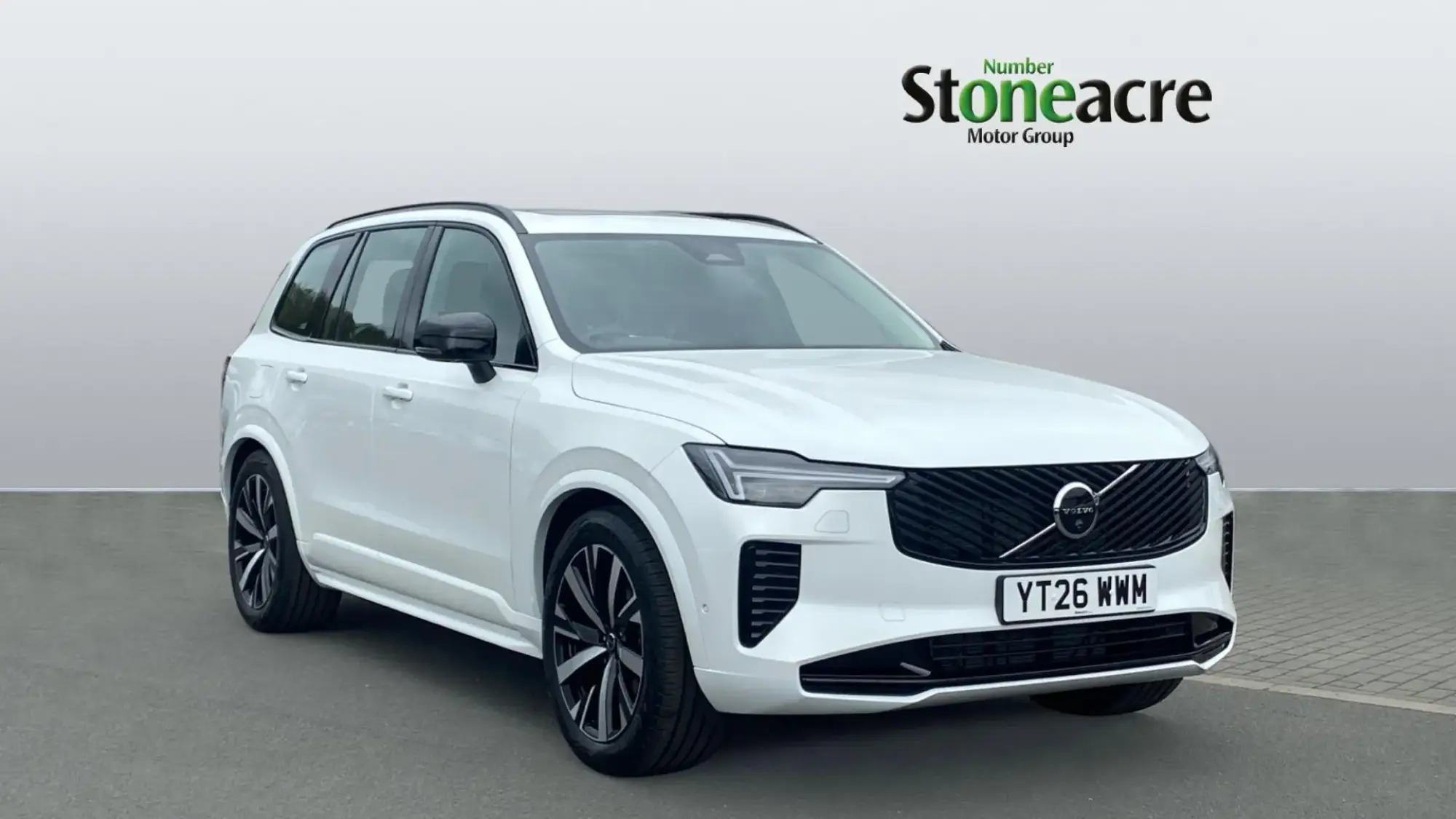 Volvo XC90 2.0 B5 MHEV Plus Auto 4WD Euro 6 (s/s) 5dr YT26WWM Image 1