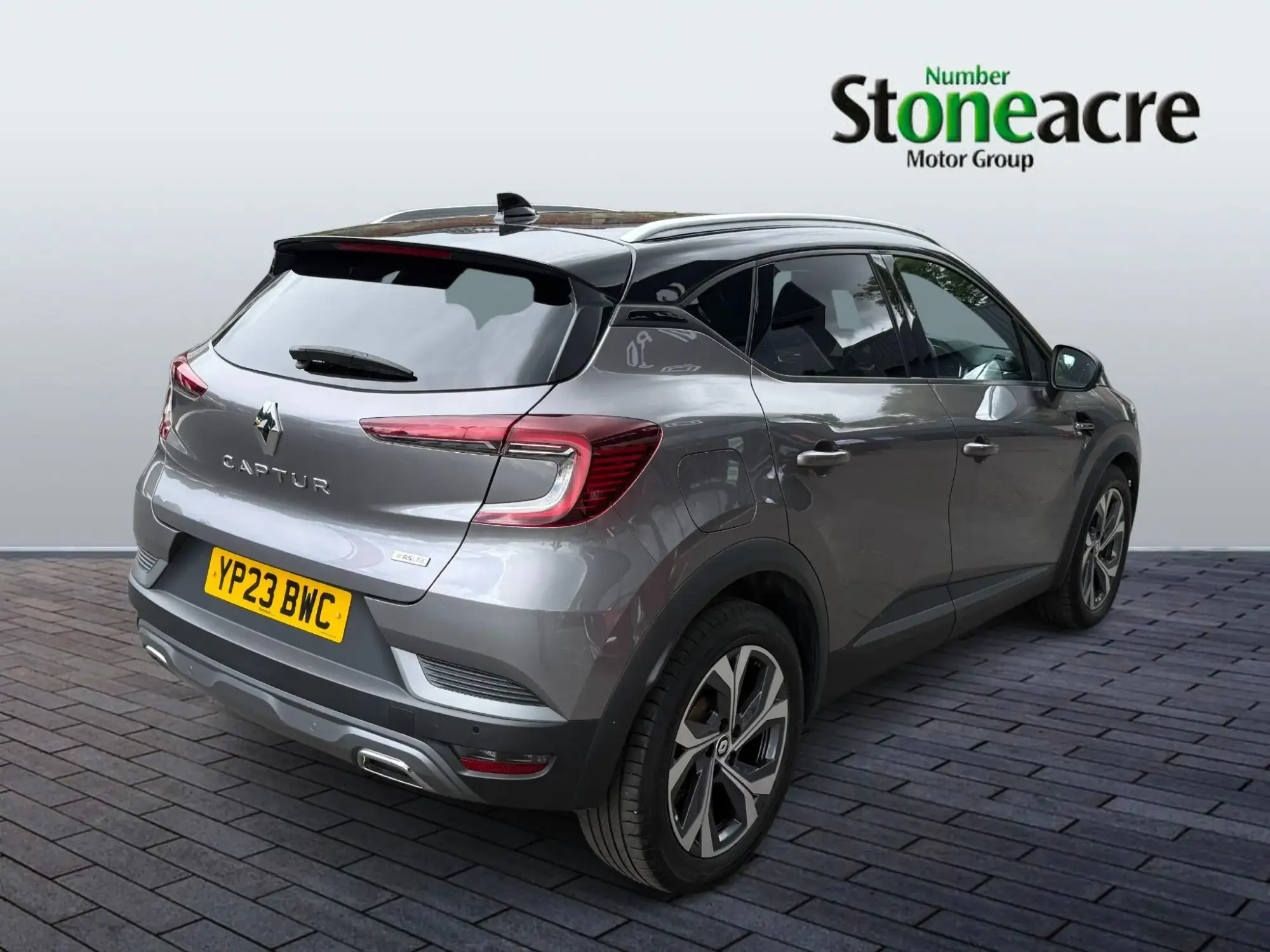 Renault Captur 1.3 Mild hybrid 140 R.S. Line 5dr YP23BWC Image 2
