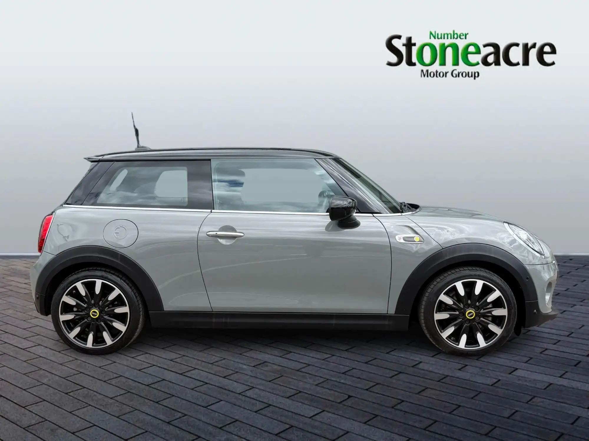 MINI Electric Hatch 32.6kWh Level 3 Auto 3dr S500EGW Image 2