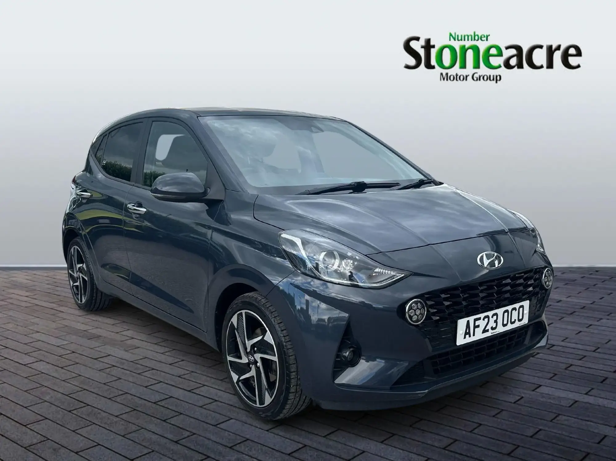 Hyundai i10 Image 1 Hyundai i10 Image 1