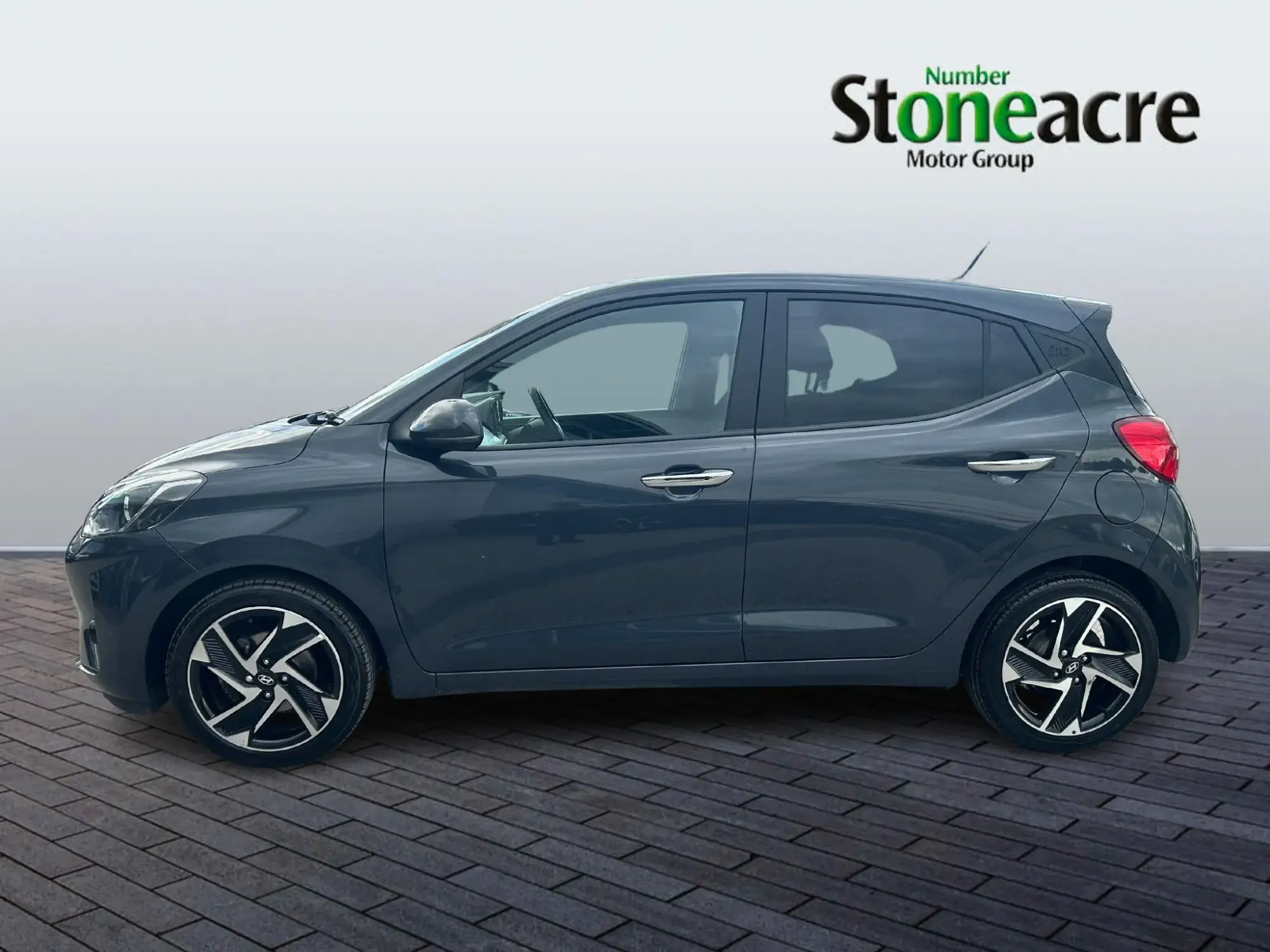 Hyundai i10 Image 4 Hyundai i10 Image 4