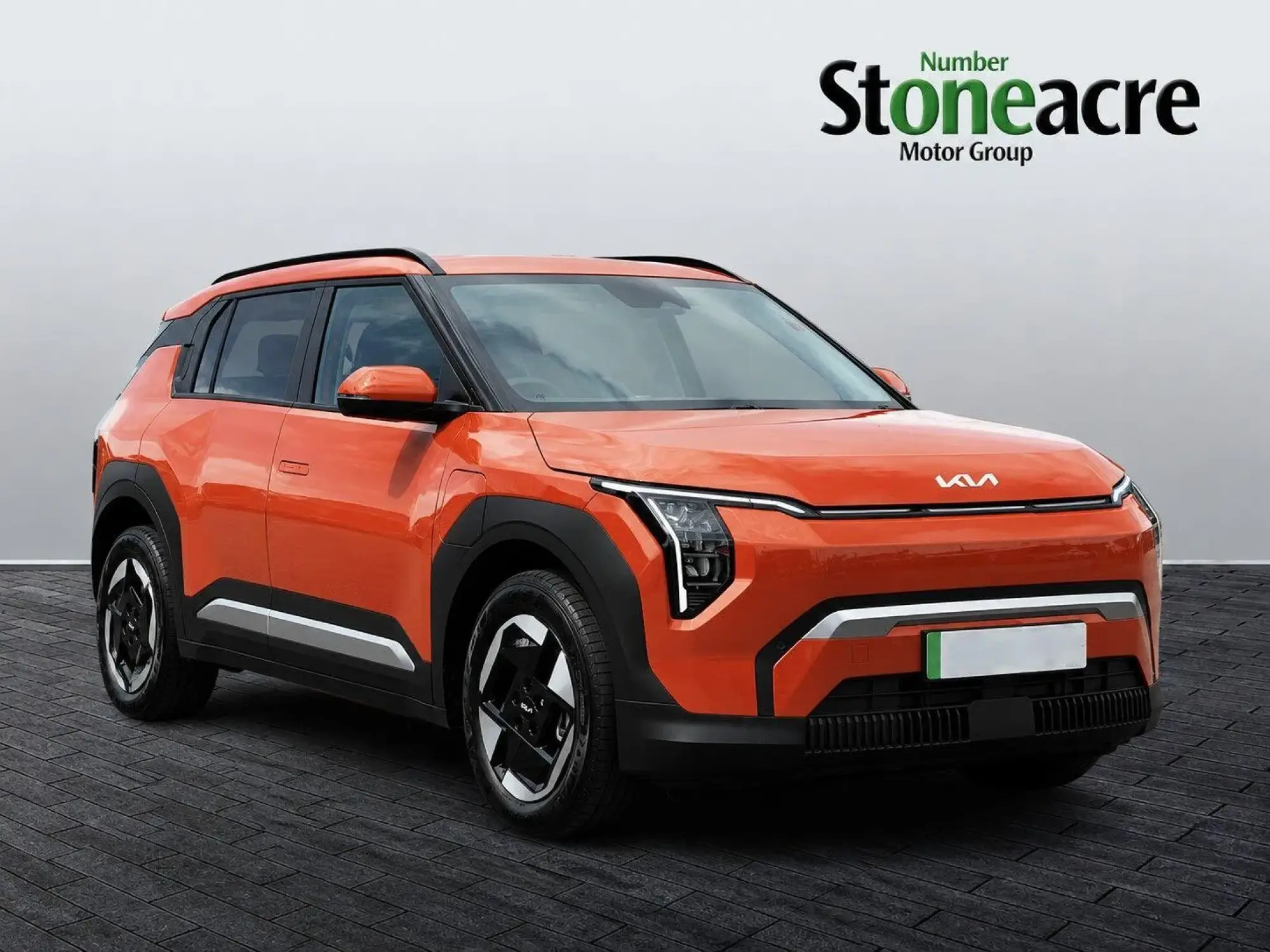 Kia EV3 81.4kWh Air Auto 5dr DX26VWS Image 1