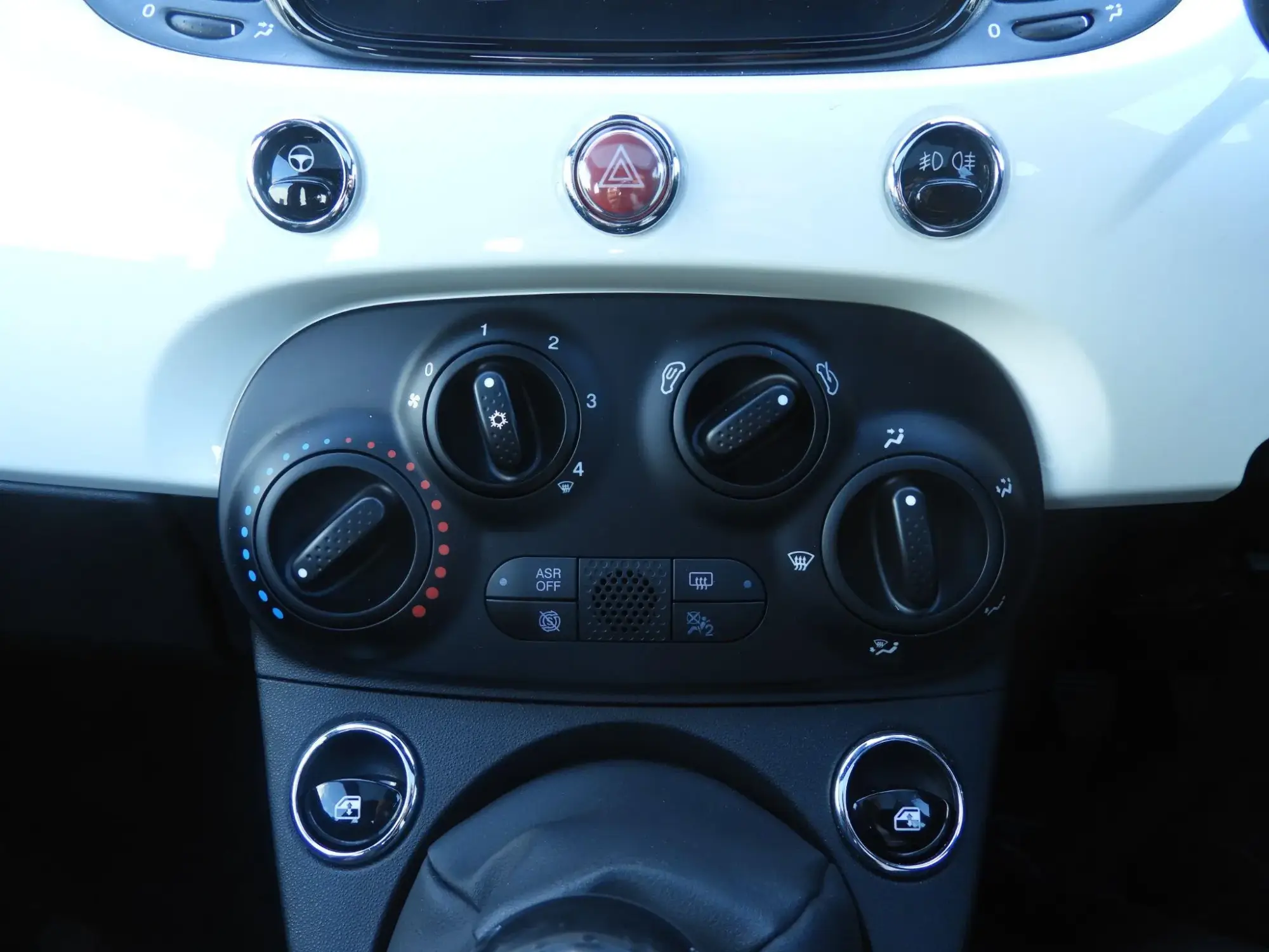 Fiat 500 Hybrid Image 14
