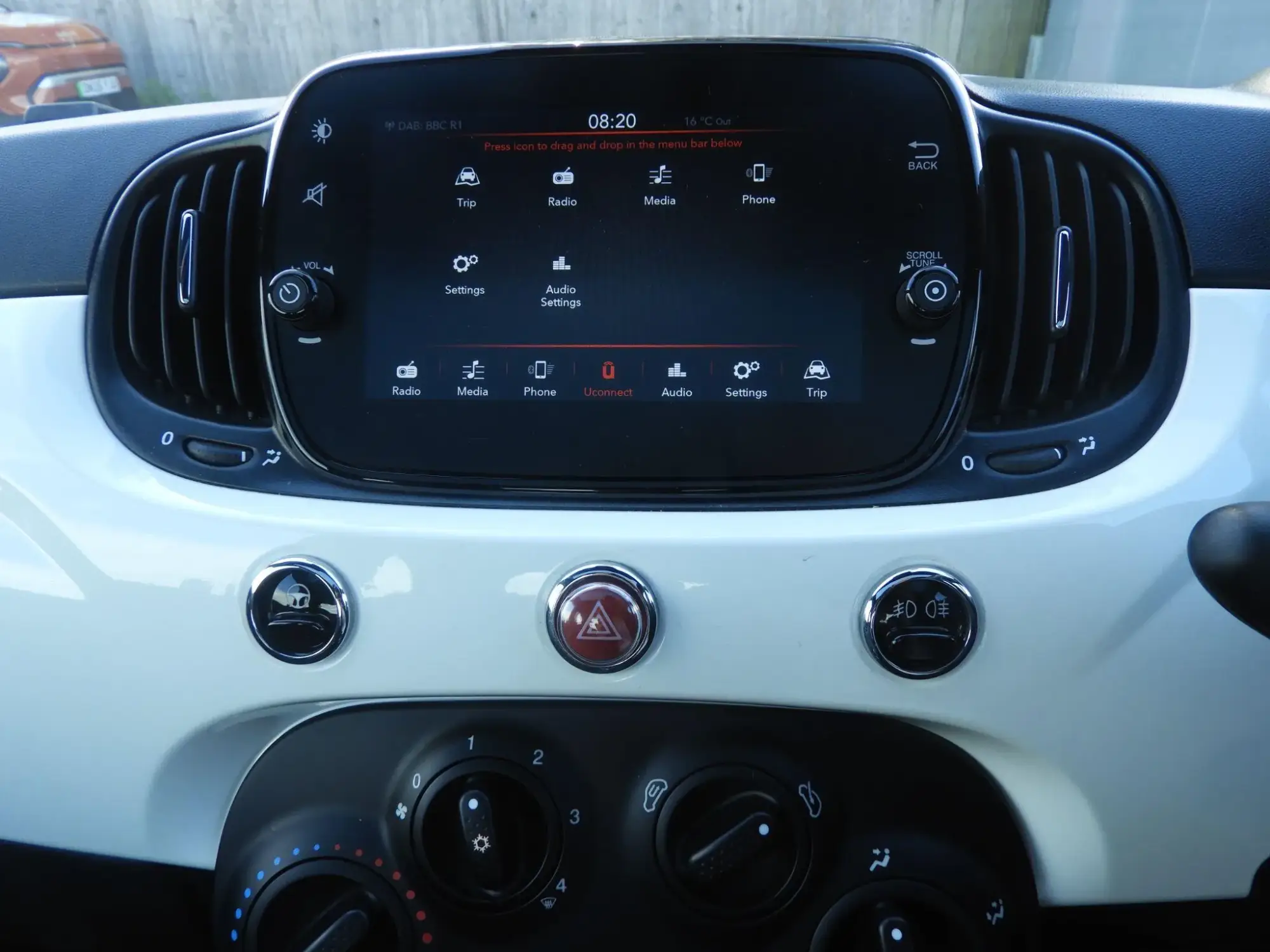 Fiat 500 Hybrid Image 23