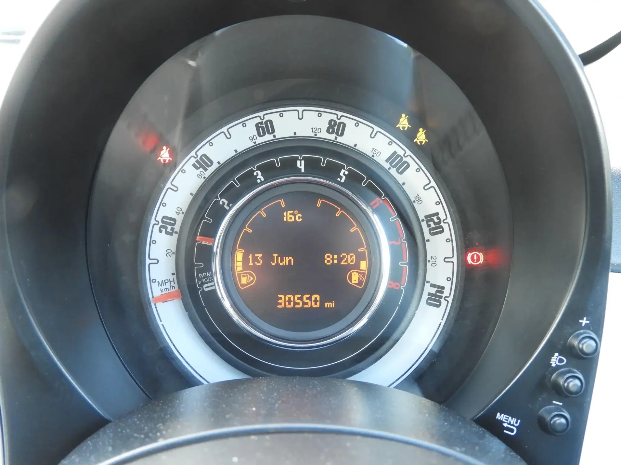 Fiat 500 Hybrid Image 12