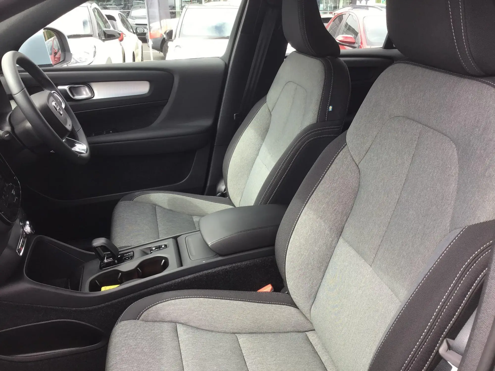 Volvo XC40 Image 12