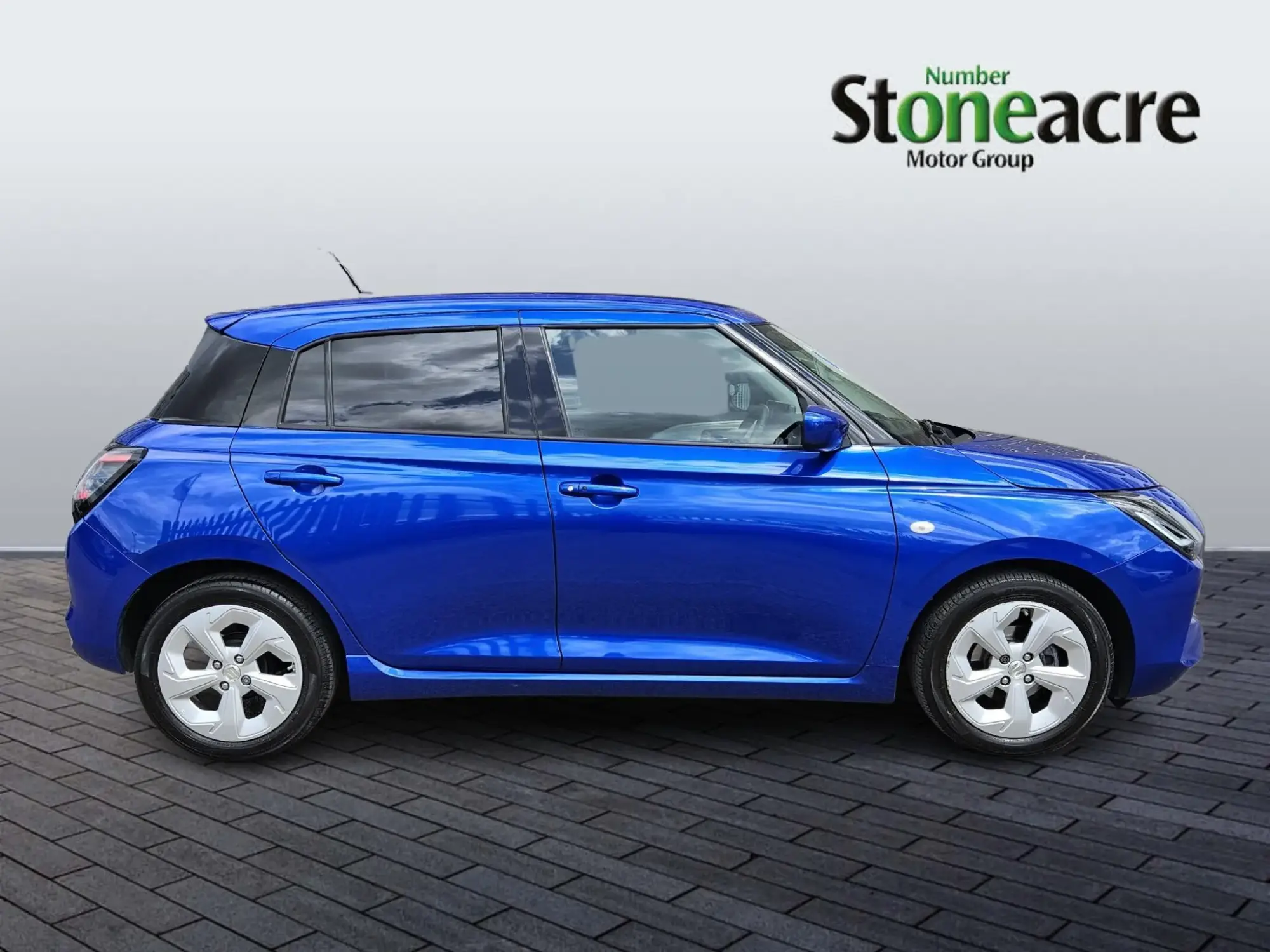 Suzuki Swift Image 2