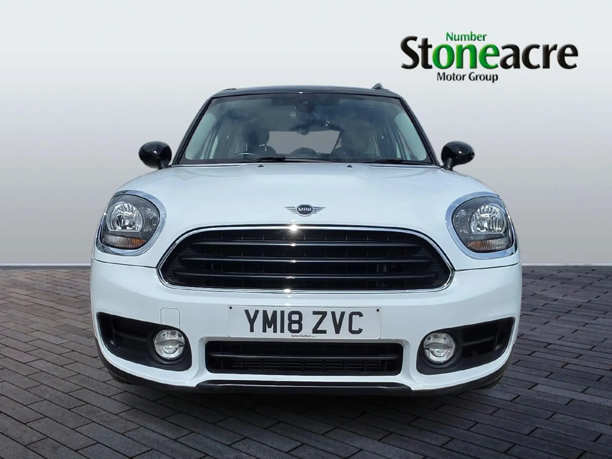 MINI Countryman 1.5 Cooper Steptronic Euro 6 (s/s) 5dr YM18ZVC Image 2