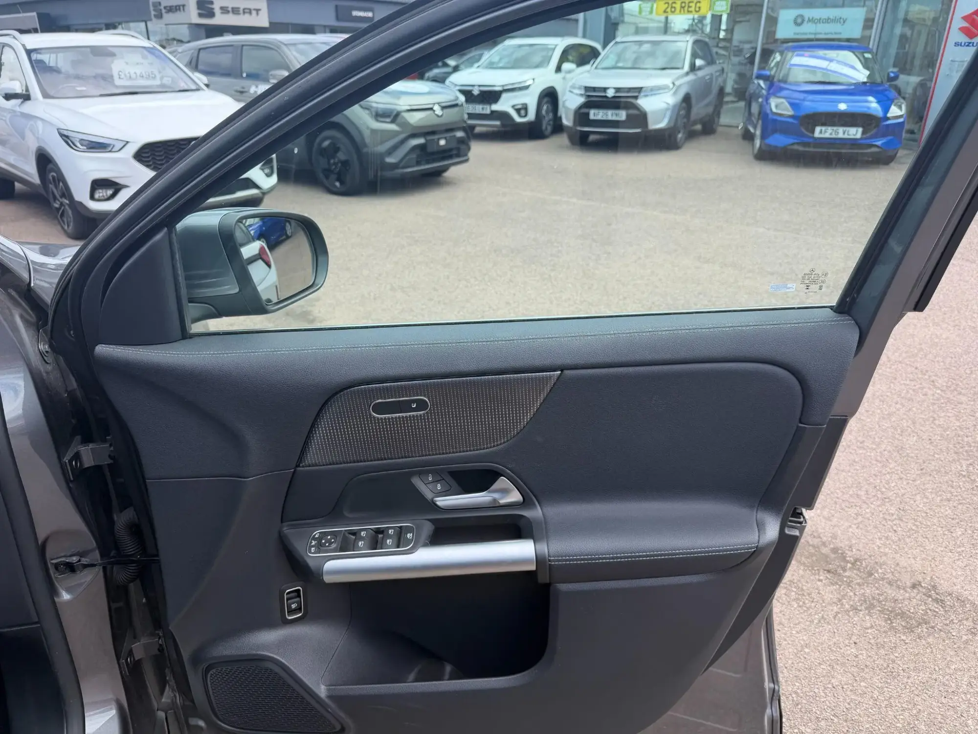 Mercedes-Benz GLA Image 15 Mercedes-Benz GLA Image 15