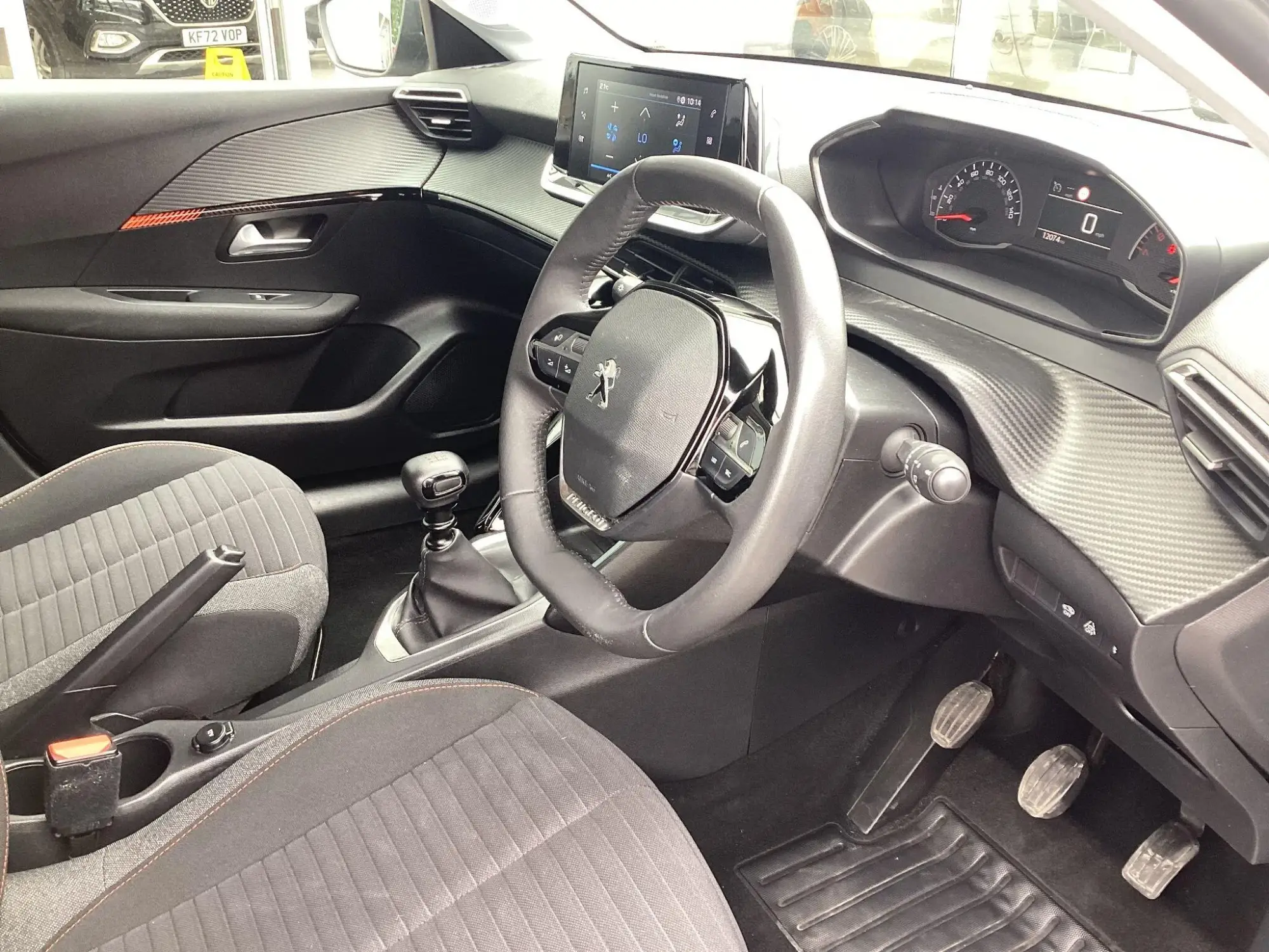 Peugeot 208 Image 13 Peugeot 208 Image 13