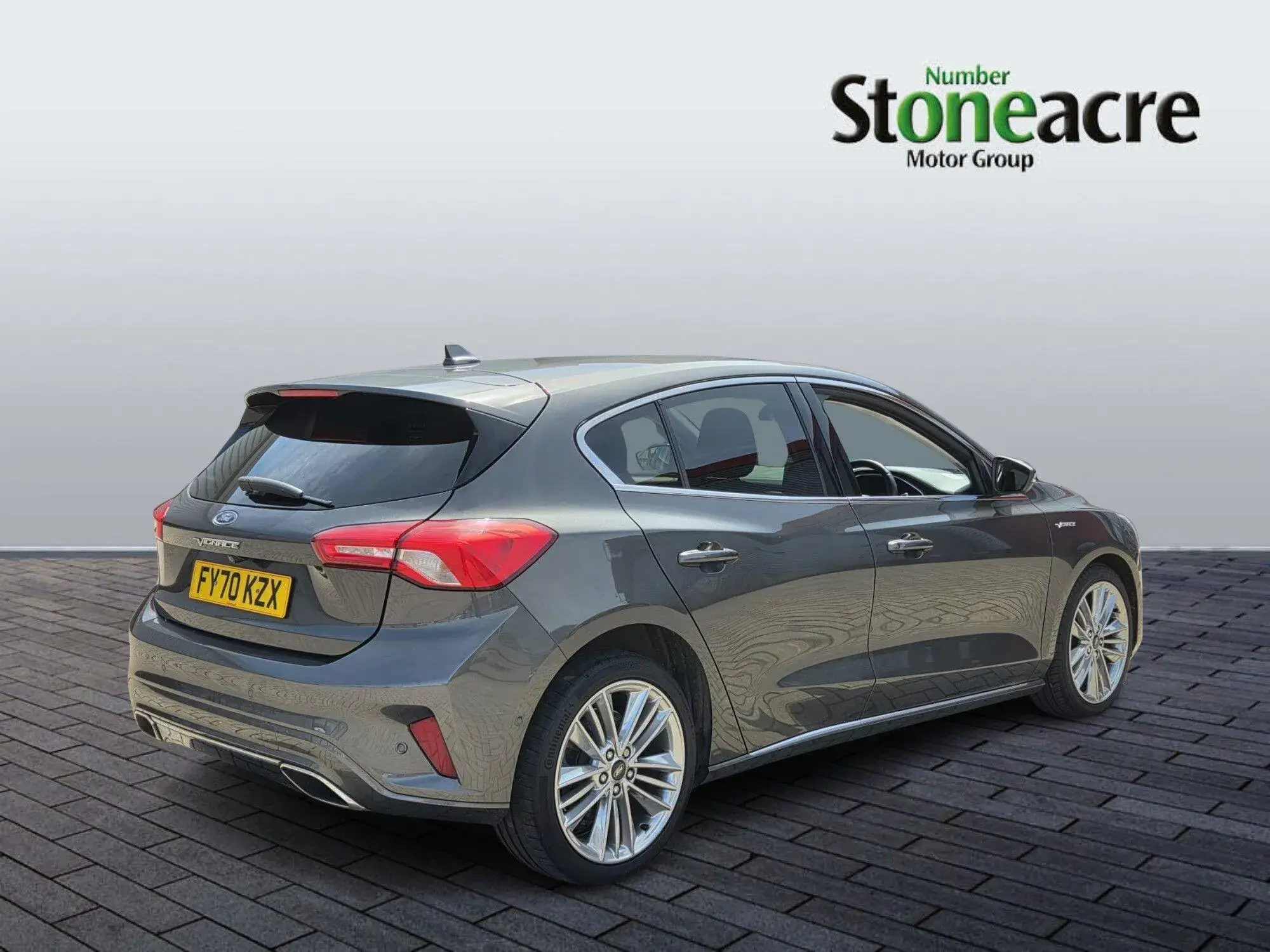 Ford Focus 1.0T EcoBoost Vignale Euro 6 (s/s) 5dr FY70KZX Image 3
