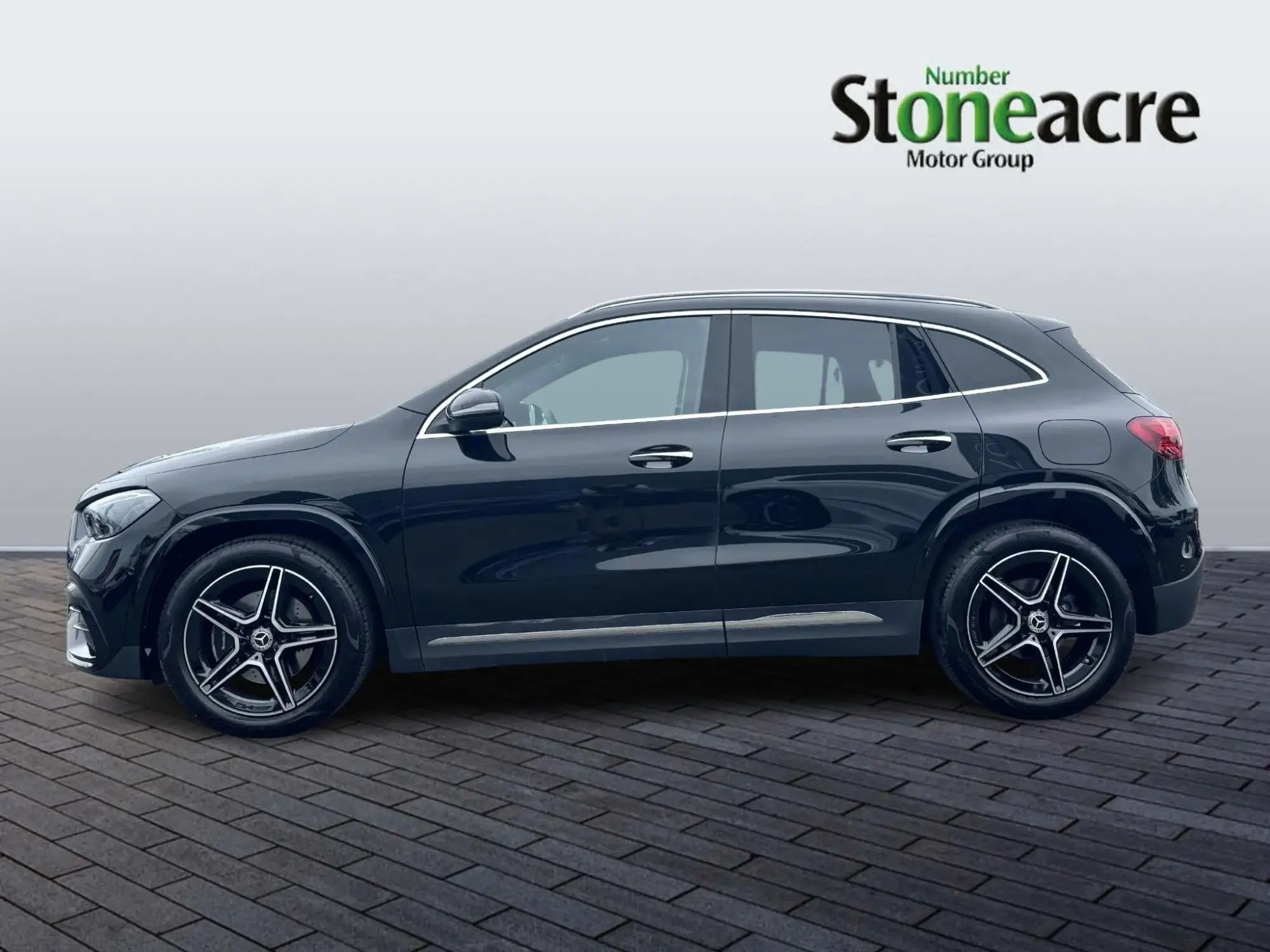 Mercedes-Benz GLA Image 6 Mercedes-Benz GLA Image 6