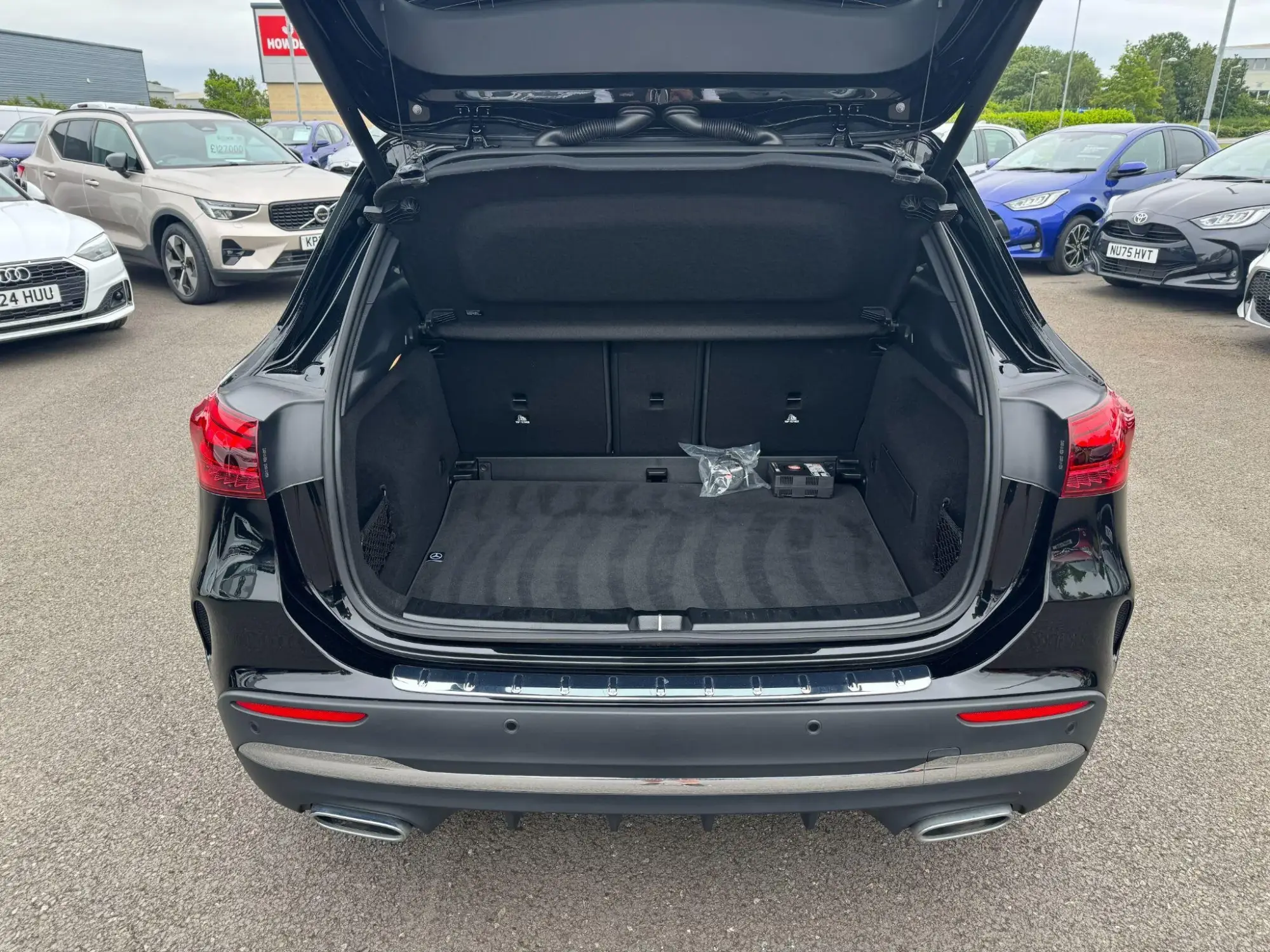 Mercedes-Benz GLA Image 10 Mercedes-Benz GLA Image 10
