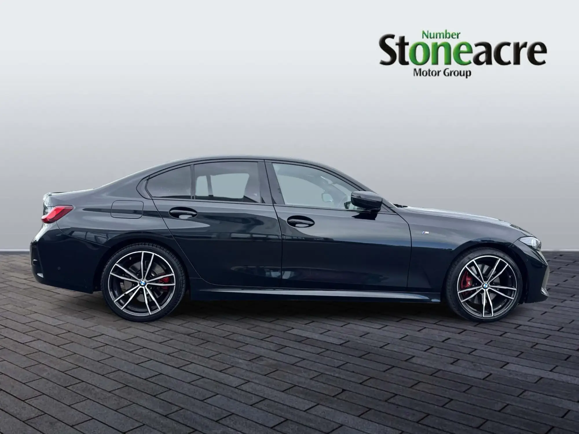BMW 3 Series 2.0 320i M Sport Auto Euro 6 (s/s) 4dr YH24VWX Image 2