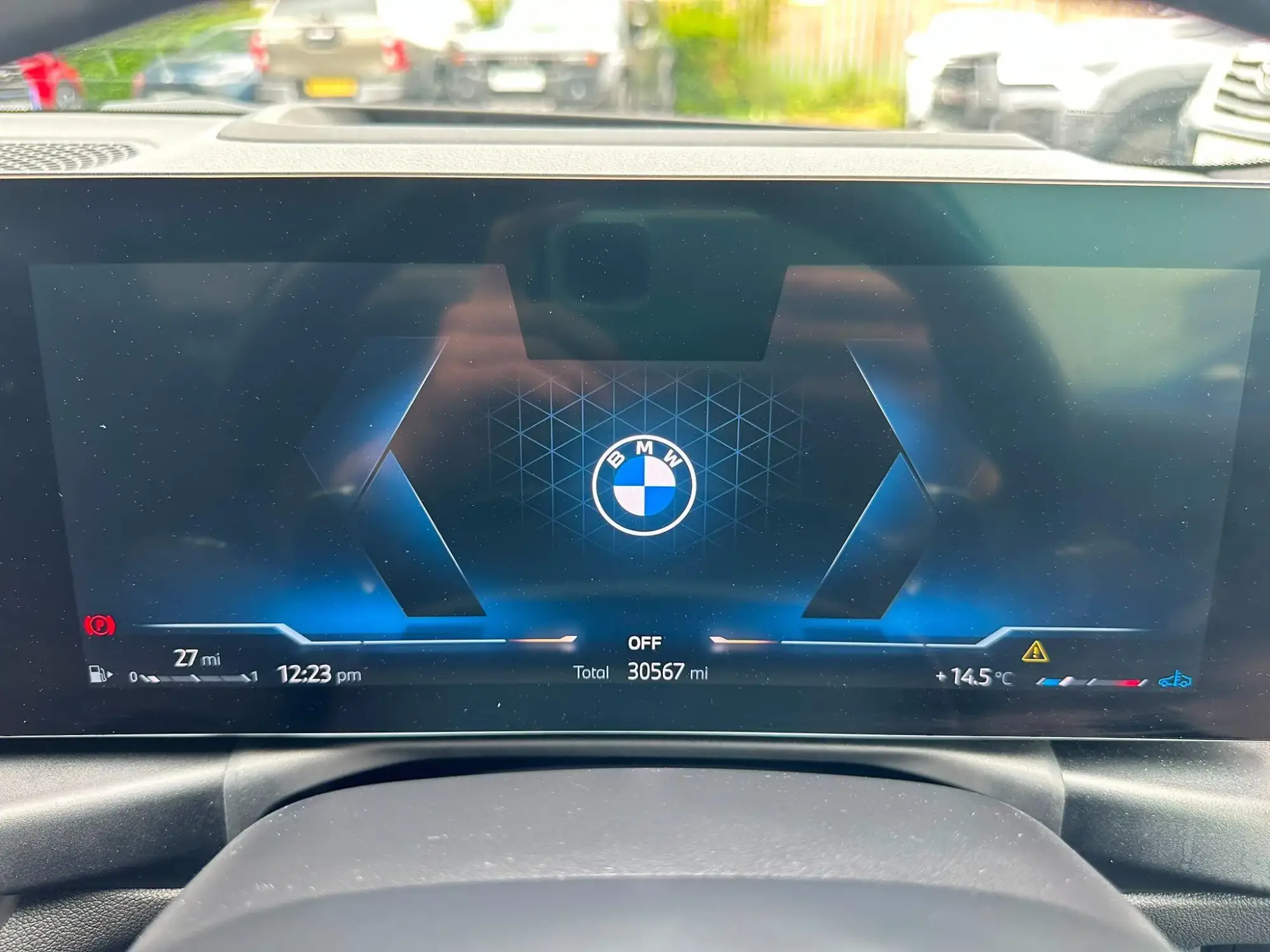 BMW 3 Series Image 12