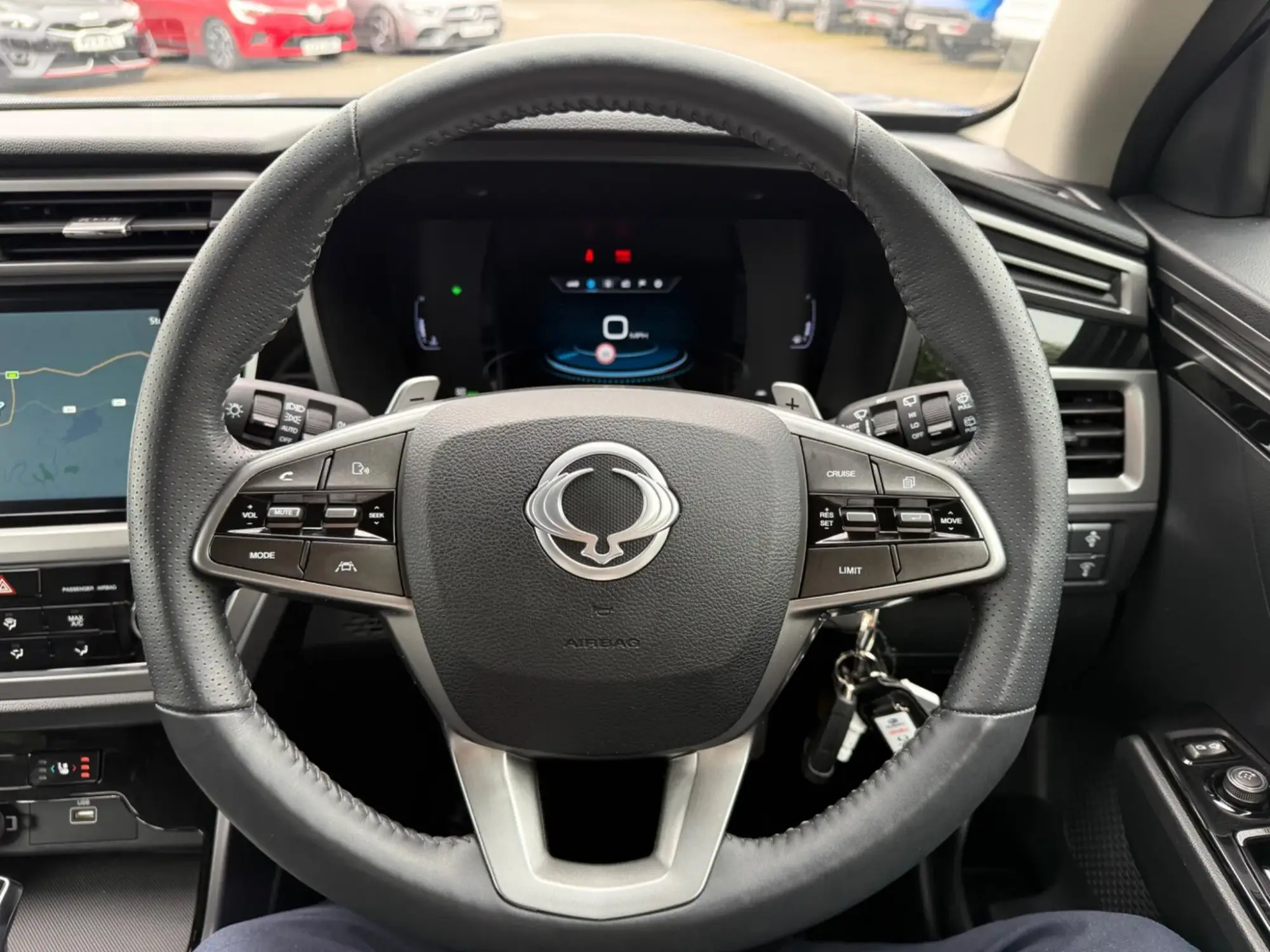KGM Korando Image 21