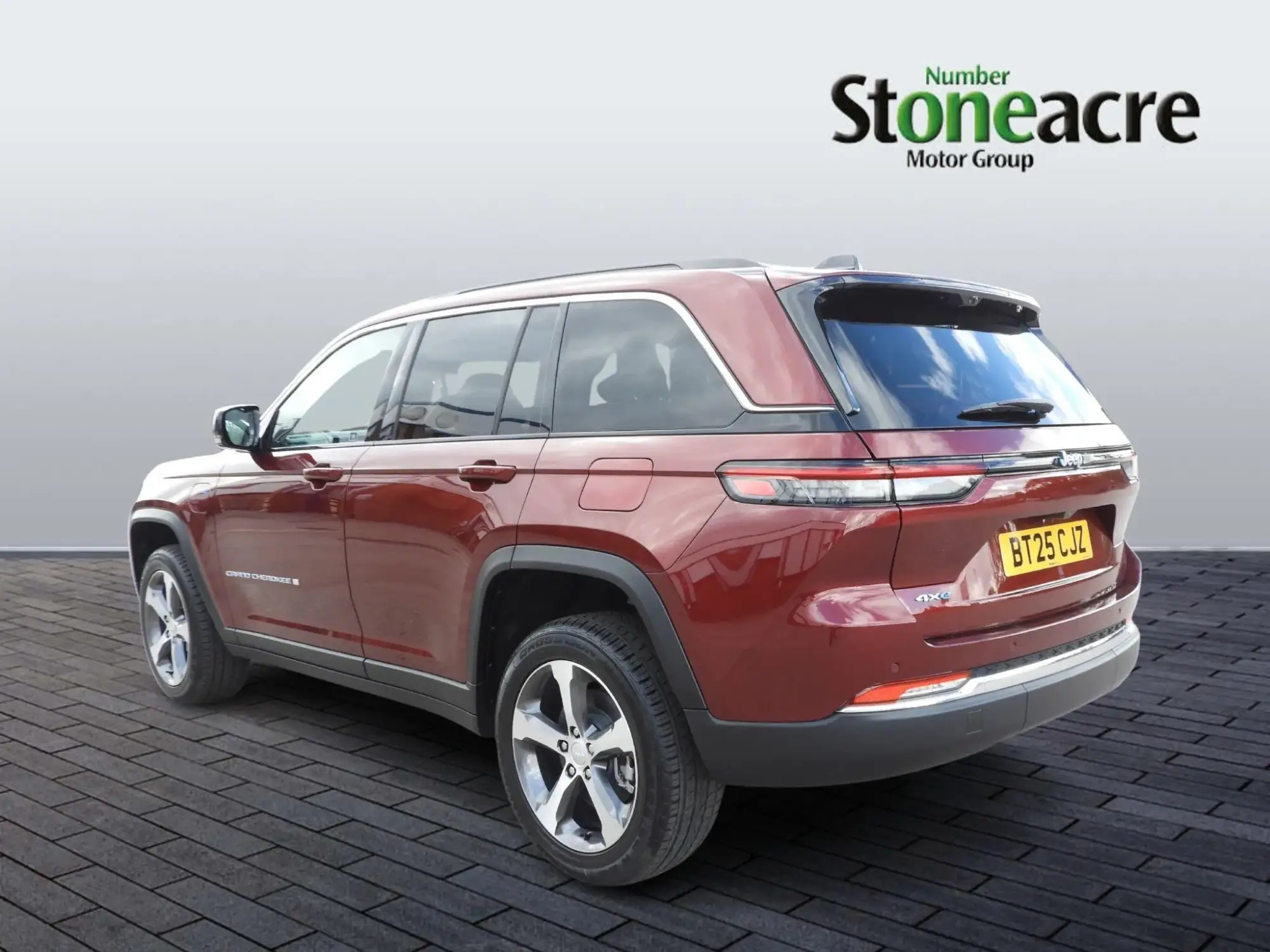 Jeep Grand Cherokee Image 5 Jeep Grand Cherokee Image 5