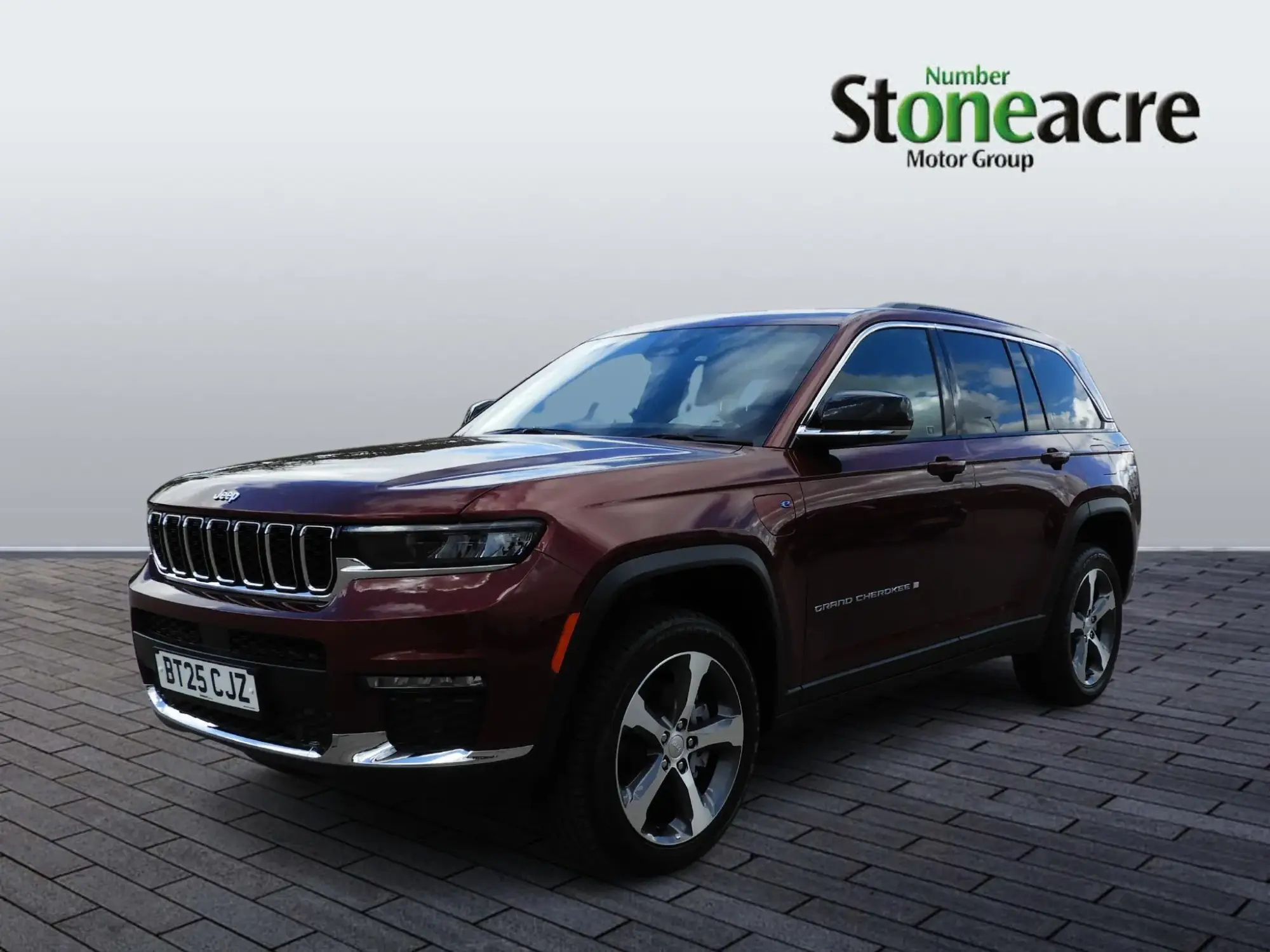 Jeep Grand Cherokee Image 7 Jeep Grand Cherokee Image 7