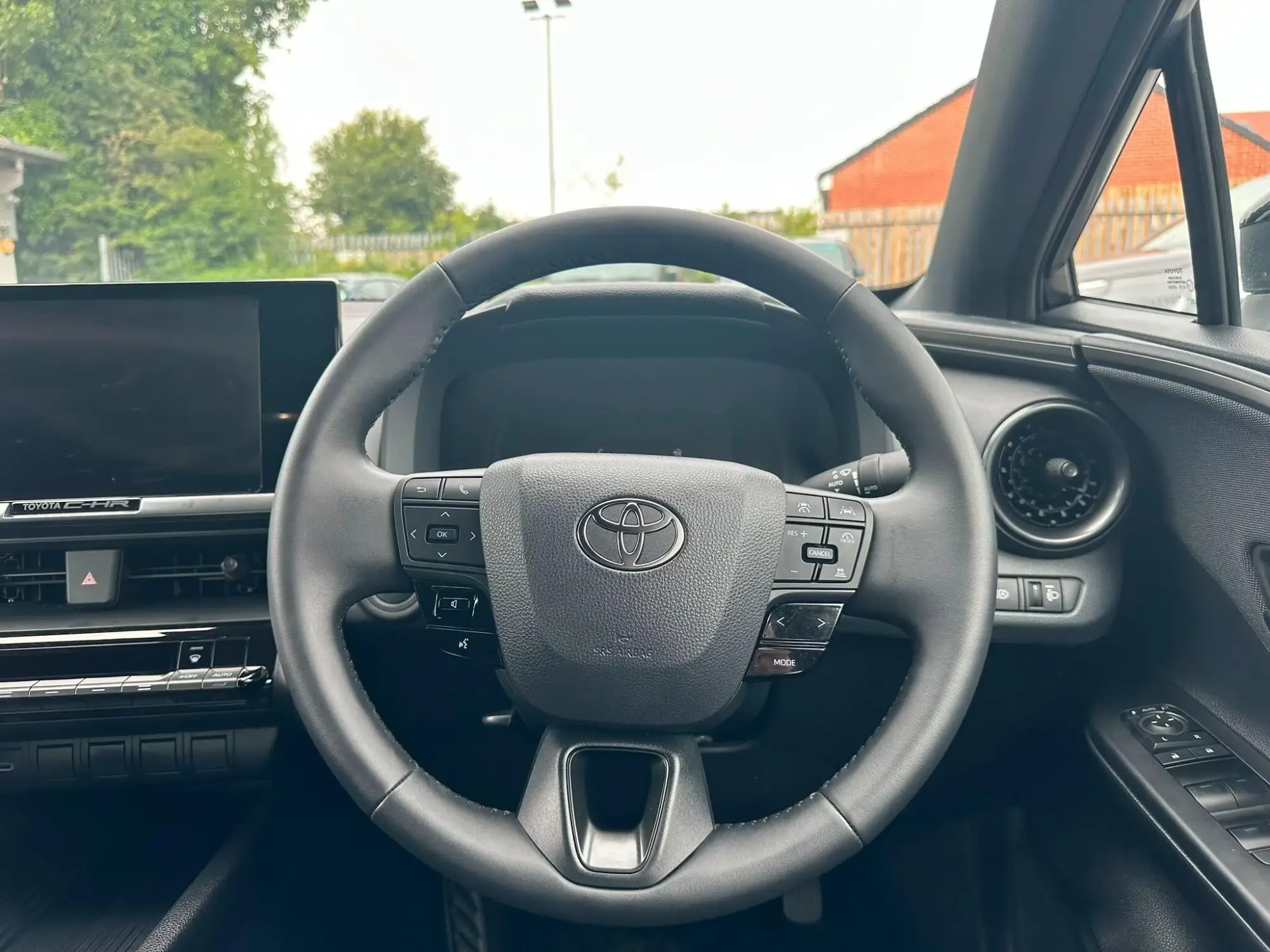 Toyota C-HR Self-Charging Hybrid Image 7