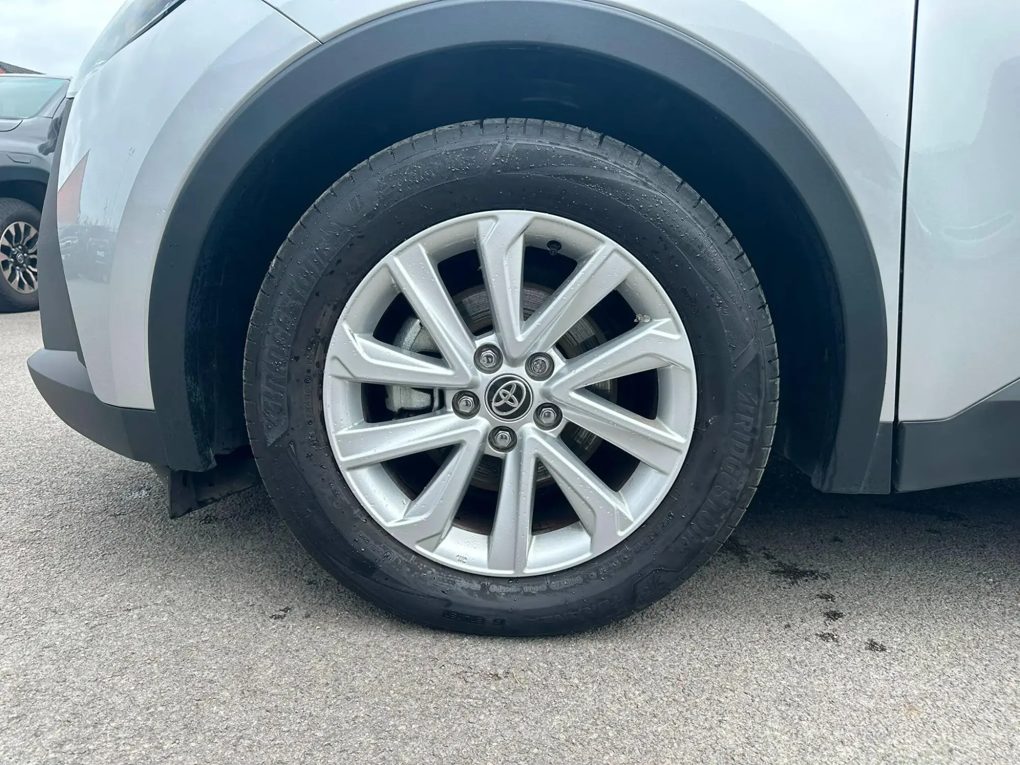 Toyota C-HR Self-Charging Hybrid Image 17