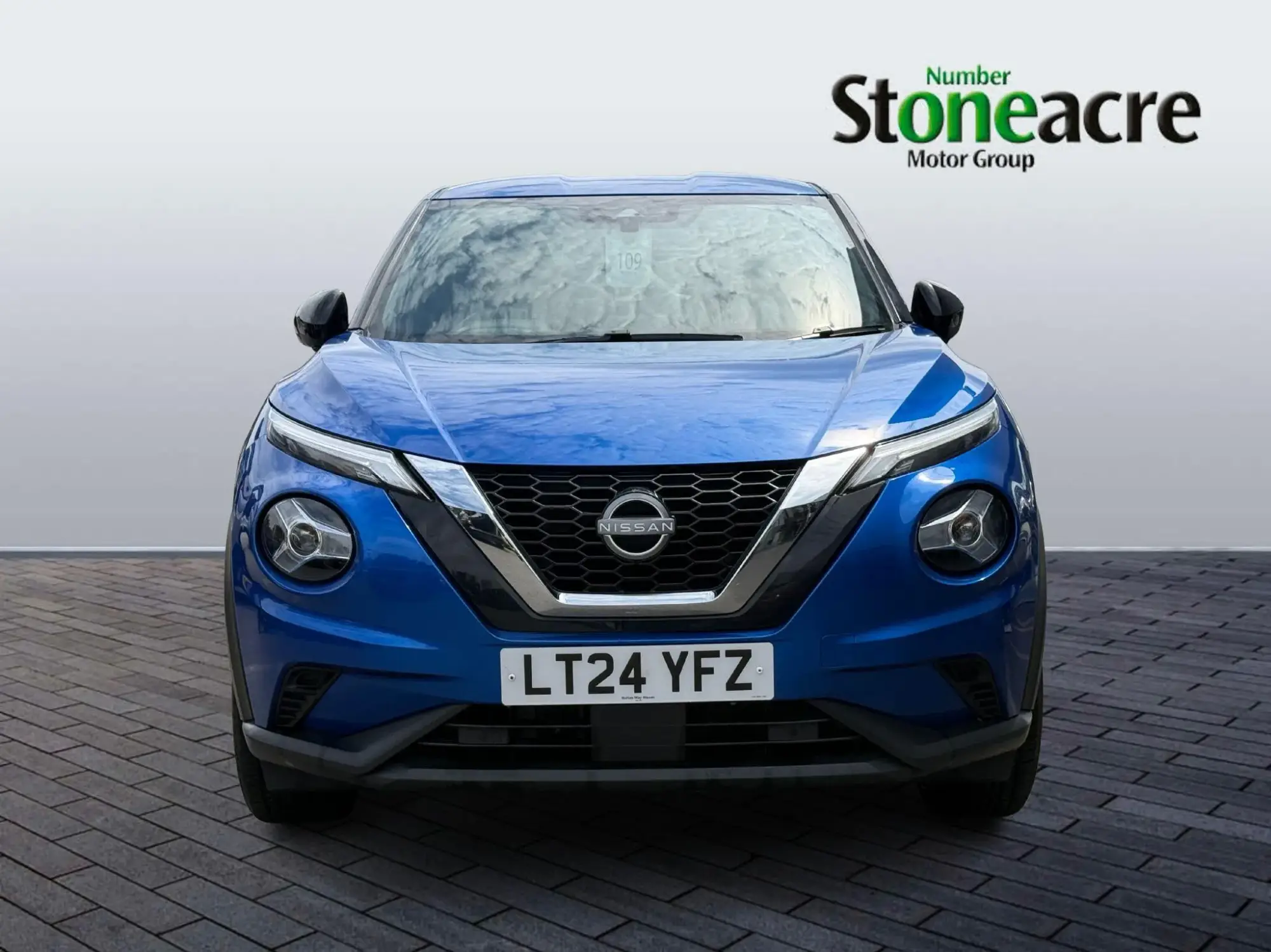 Nissan Juke Image 2