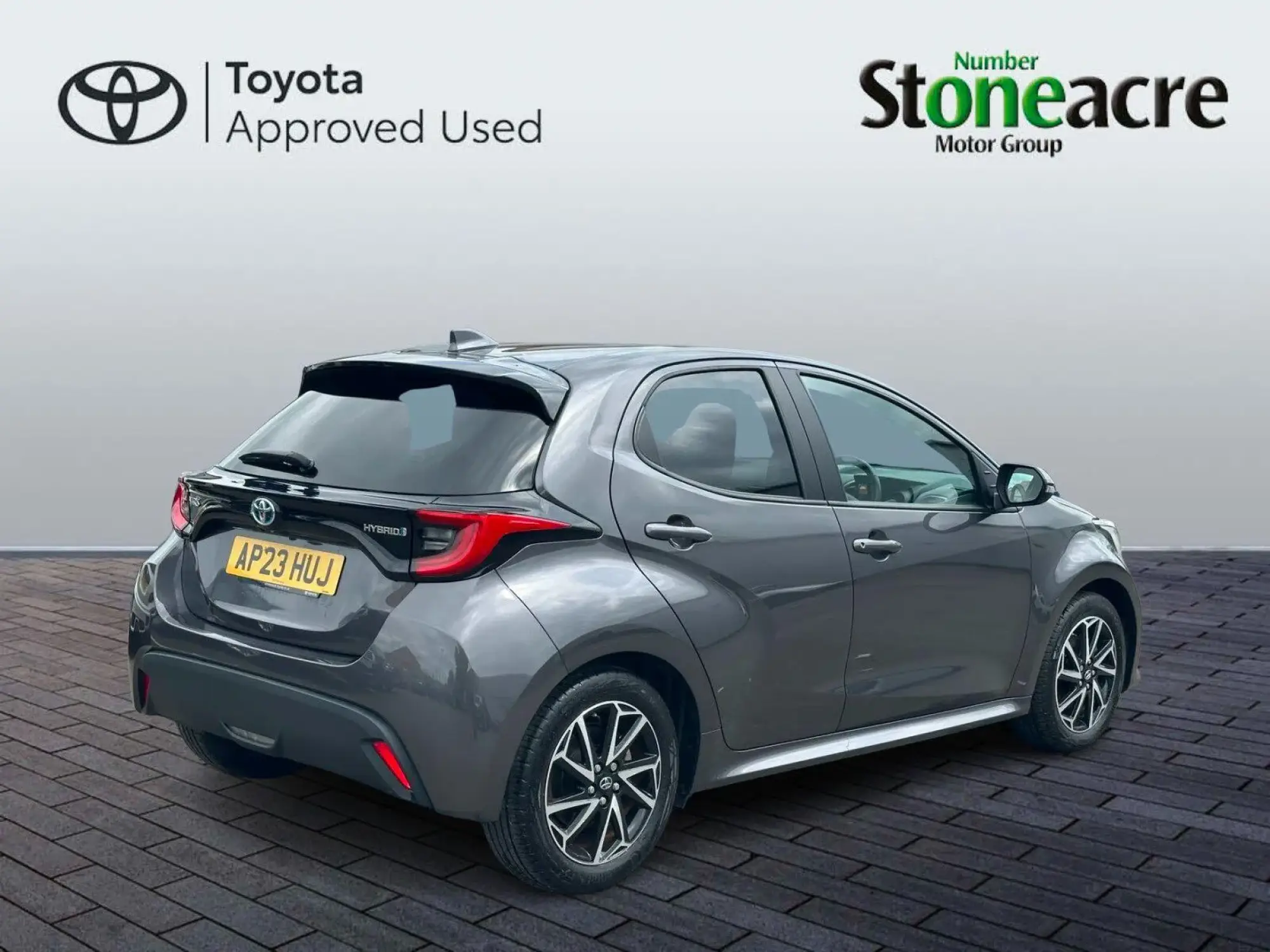 Toyota Yaris Image 2