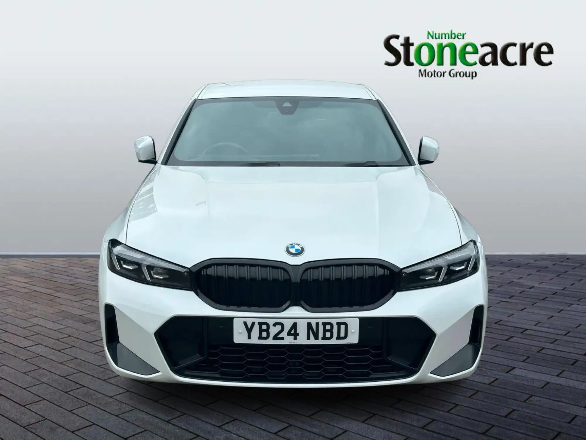 BMW 3 Series Image 17