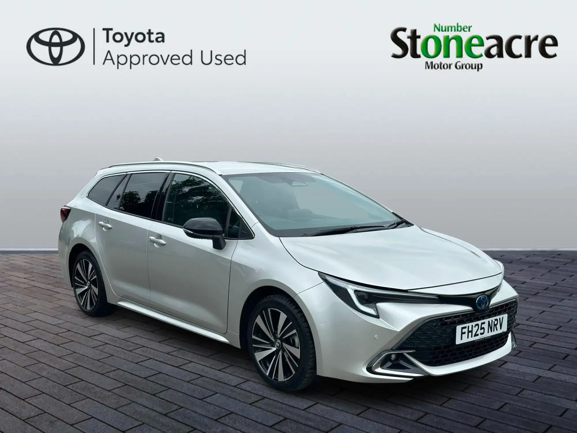 Toyota Corolla Touring Sports 1.8 VVT-h Design Touring Sports CVT Euro 6 (s/s) 5dr FH25NRV Image 1