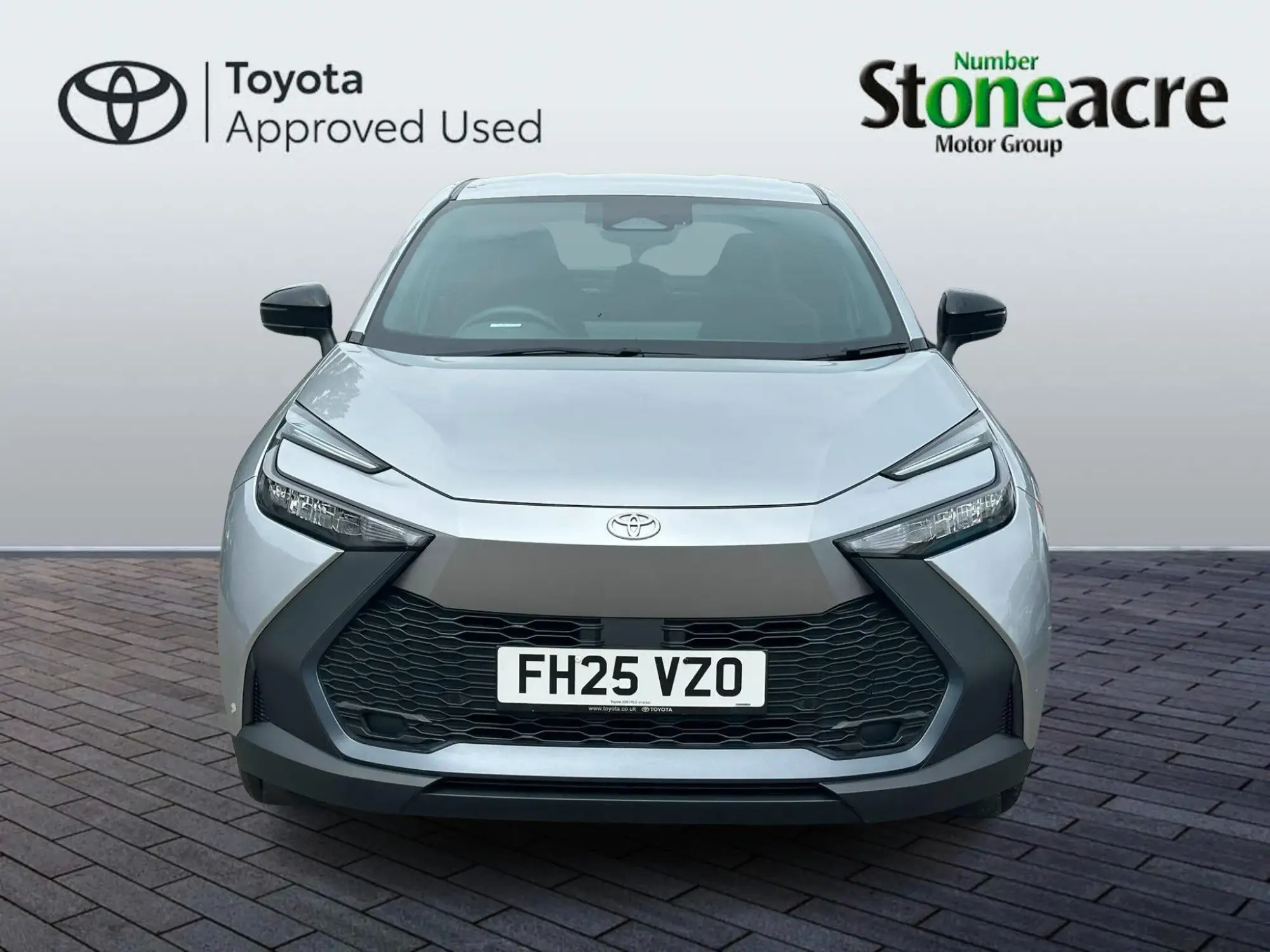 Toyota C-HR Self-Charging Hybrid Image 14