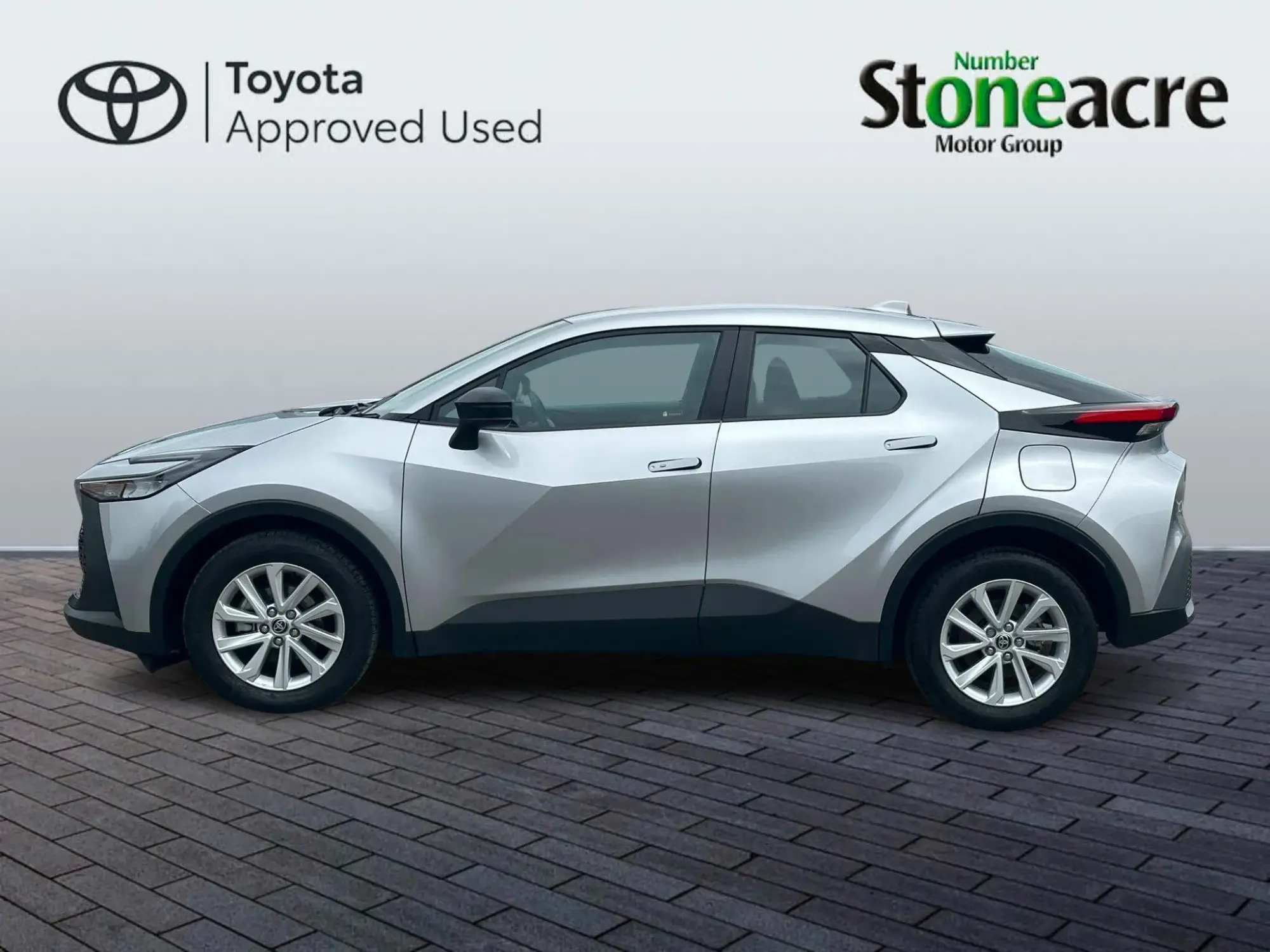 Toyota C-HR Self-Charging Hybrid Image 16