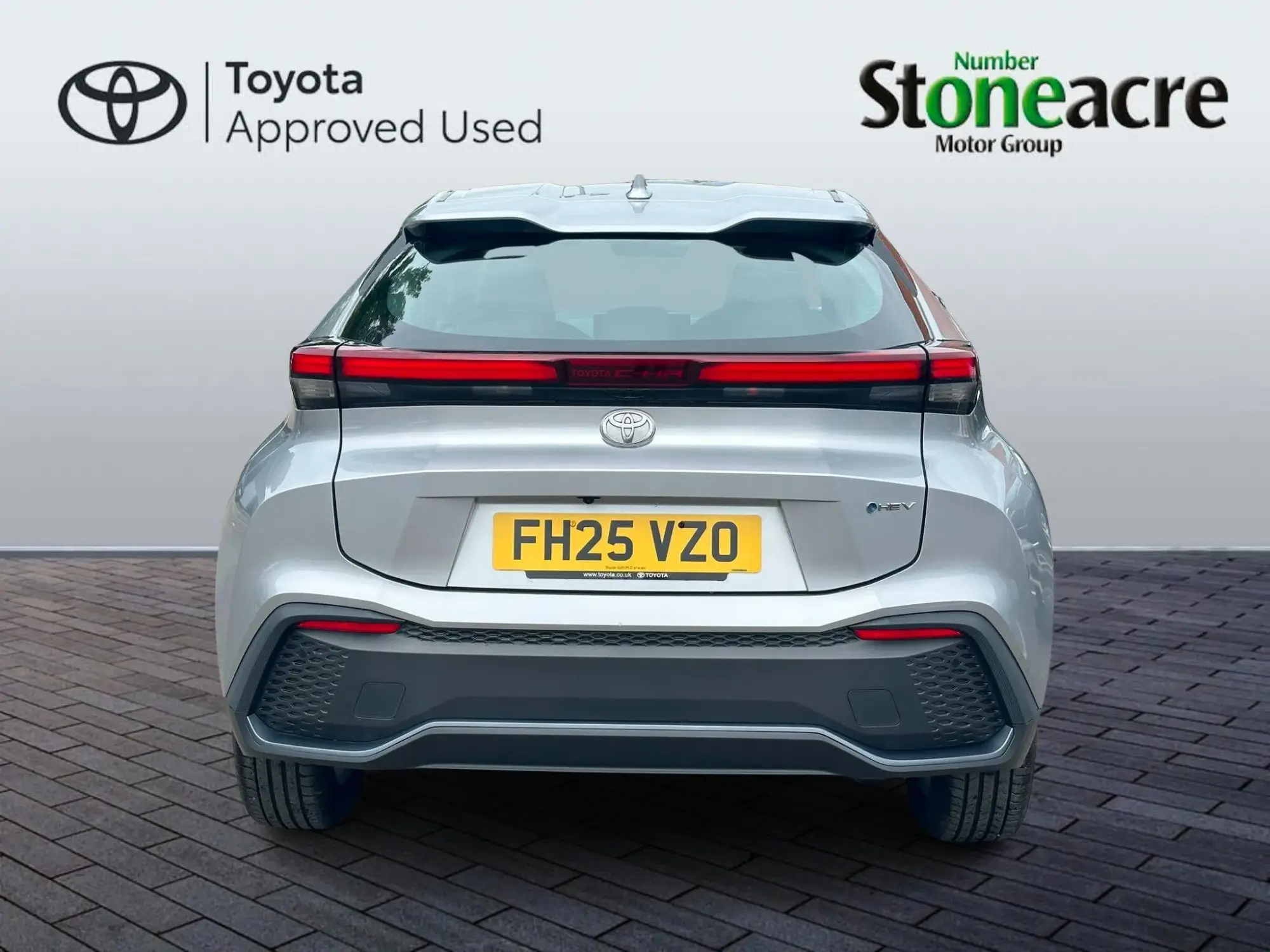 Toyota C-HR Self-Charging Hybrid Image 18