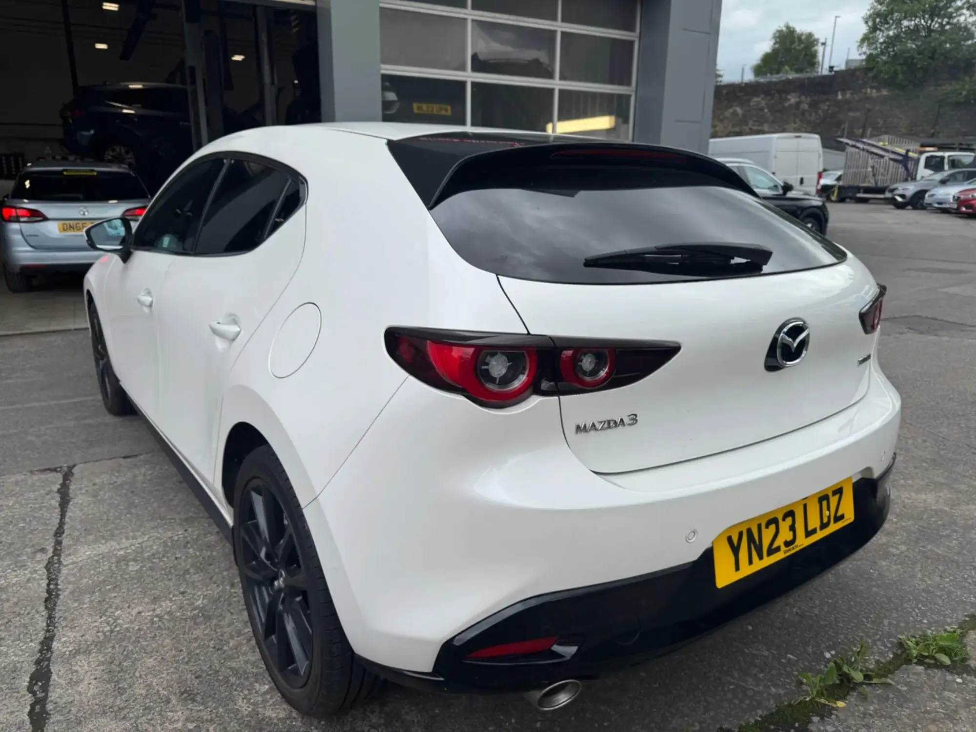 Mazda 3 2.0 e-SKYACTIV-X MHEV Sport Lux Euro 6 (s/s) 5dr YN23LDZ Image 3