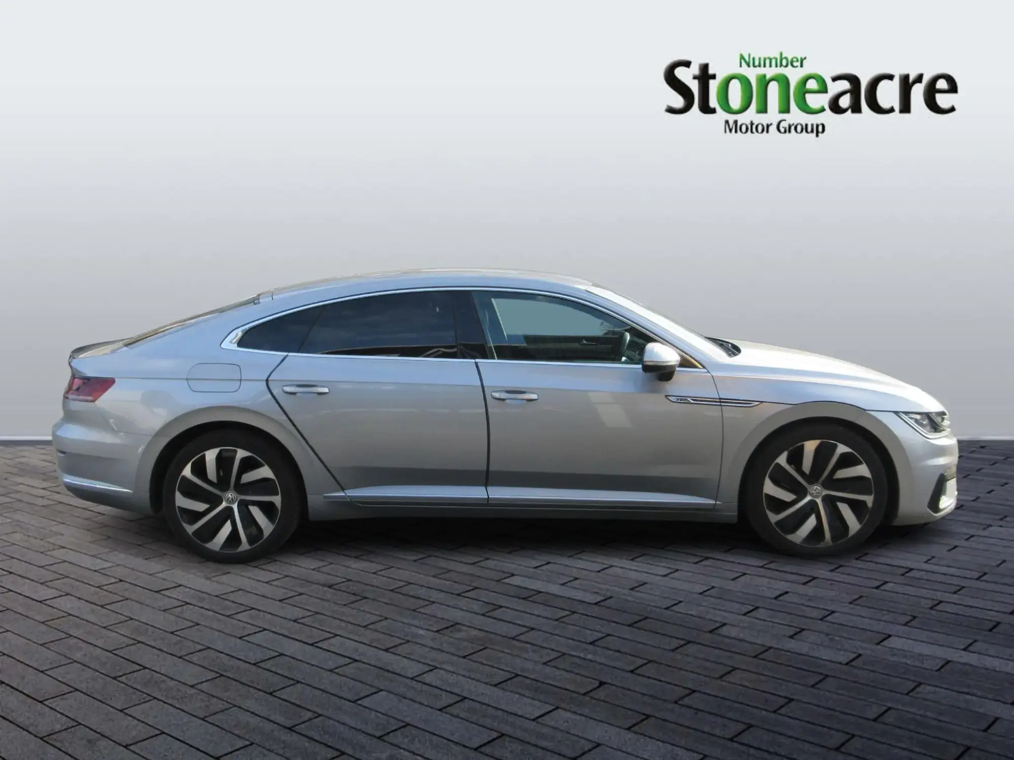 Volkswagen Arteon 2.0 TDI R-Line Fastback Euro 6 (s/s) 5dr FT19MYZ Image 2