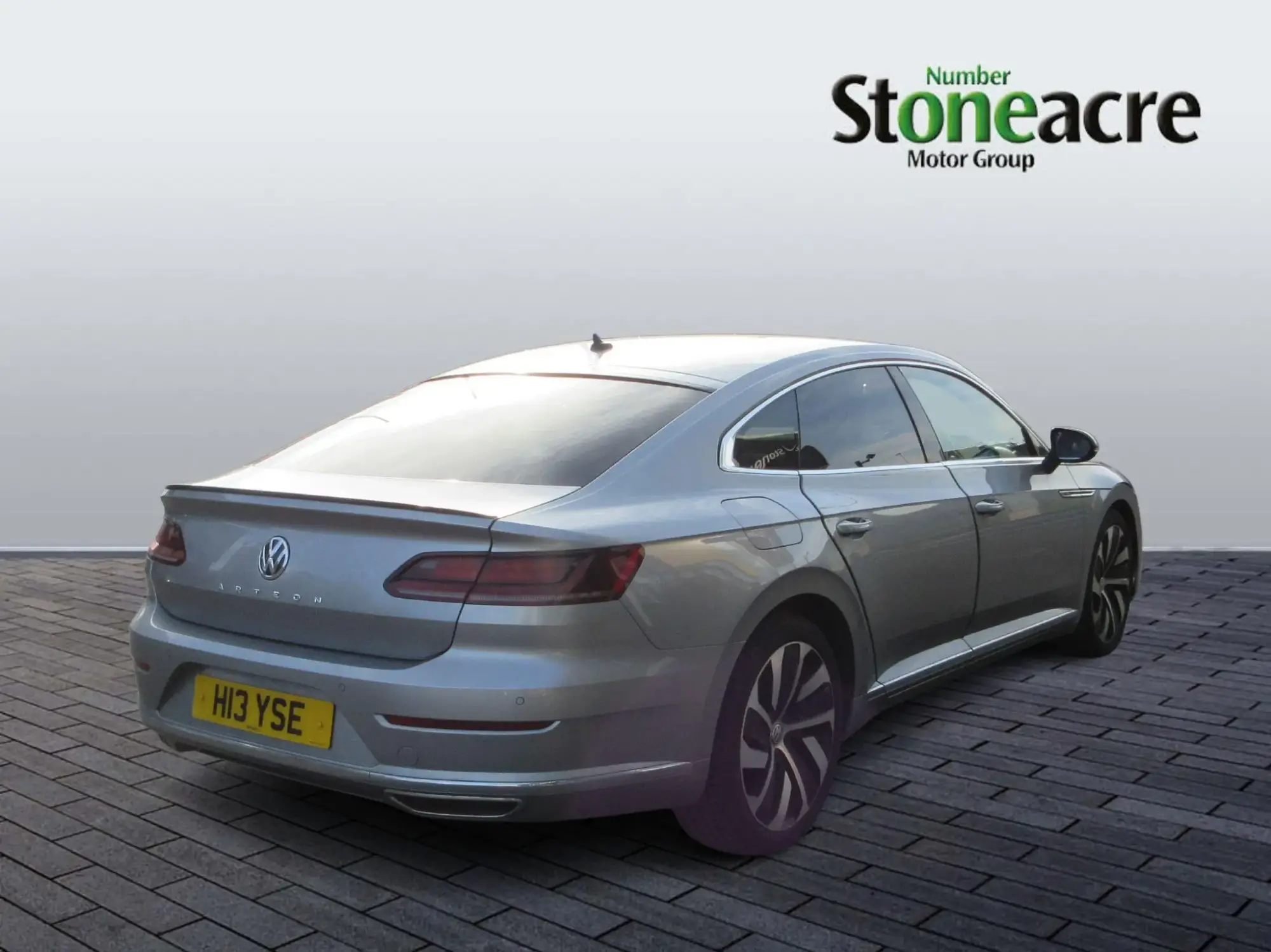 Volkswagen Arteon 2.0 TDI R-Line Fastback Euro 6 (s/s) 5dr FT19MYZ Image 3